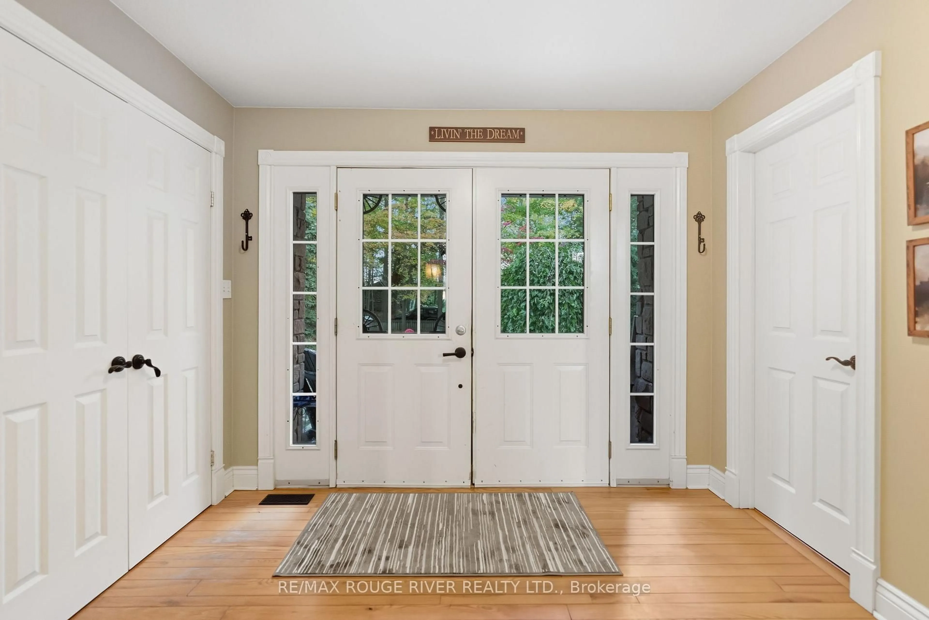 Indoor entryway for 4754 Ganaraska Rd, Clarington Ontario L0A 1J0