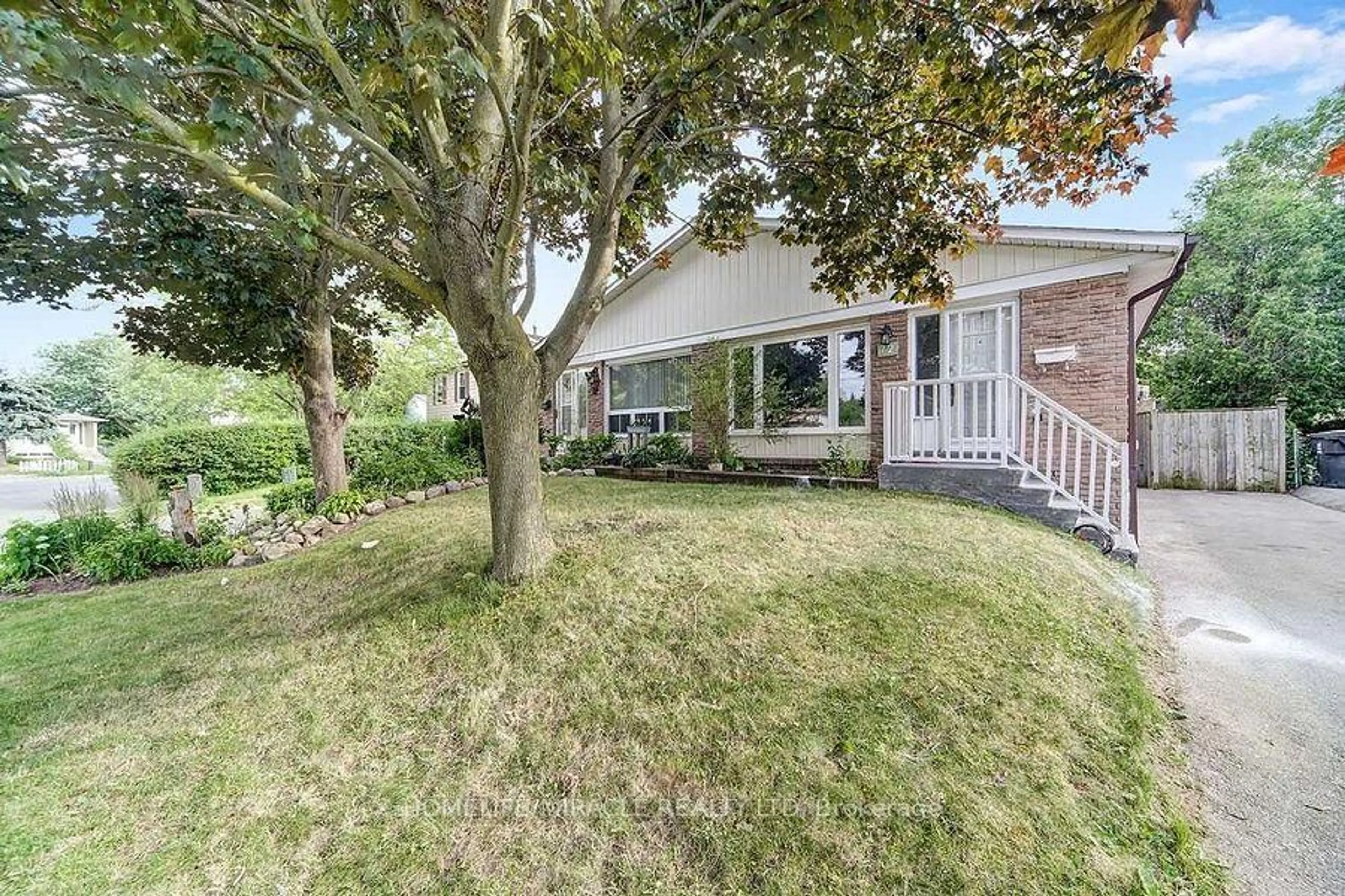 Unknown for 72 Lowry Sq, Toronto Ontario M1B 1N6