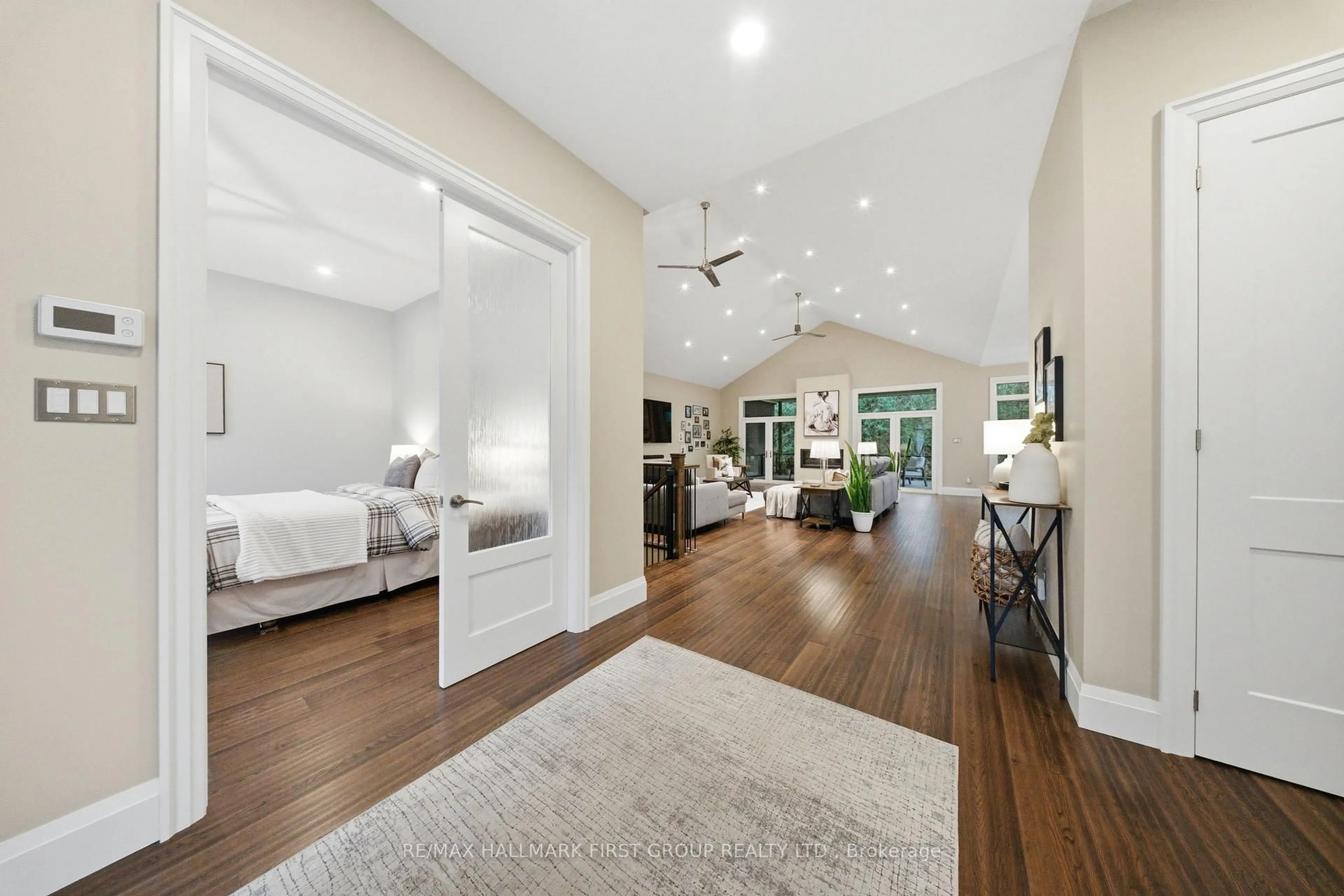 Indoor entryway for 1682 Heathside Cres, Pickering Ontario L1V 5V6