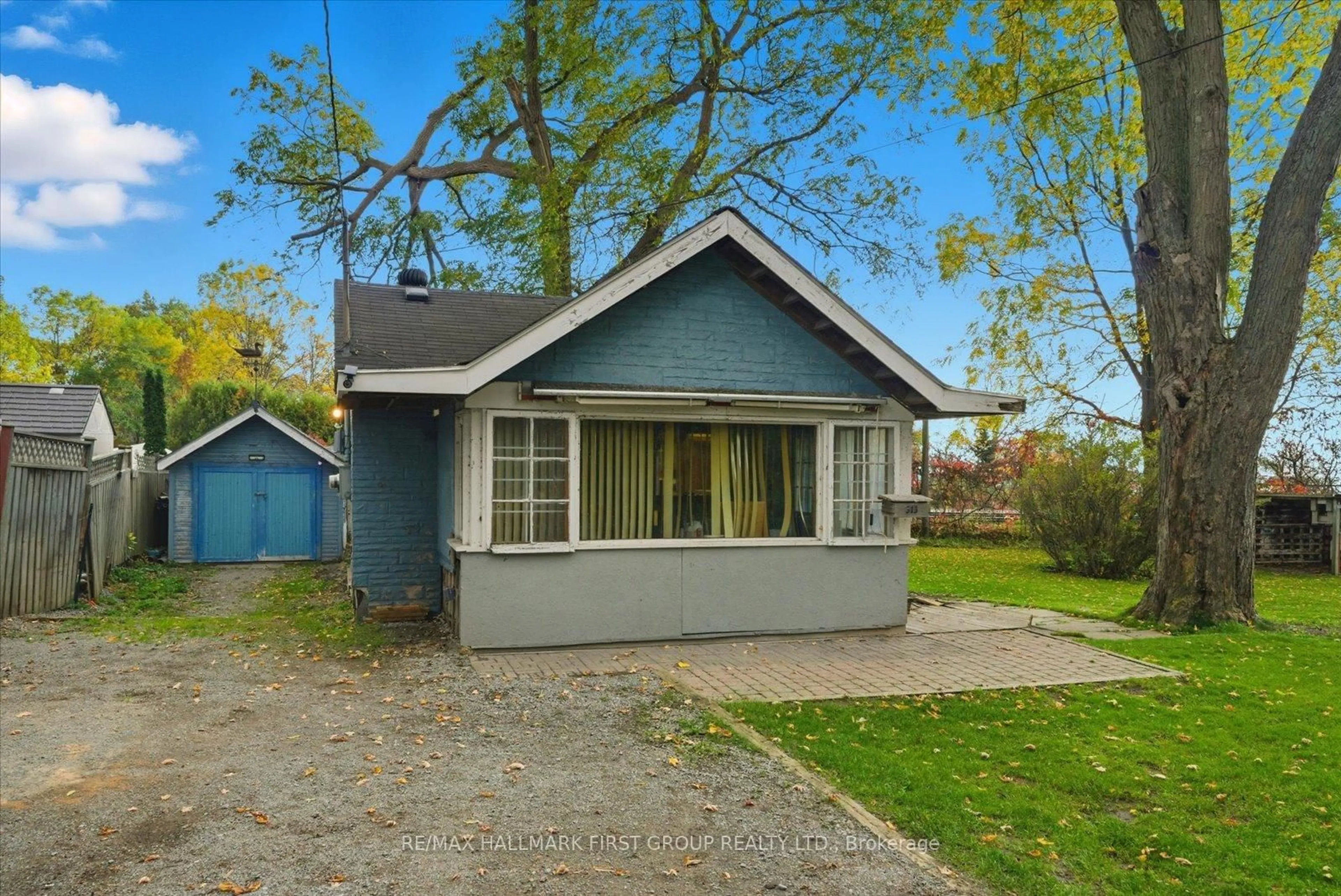 Unknown for 313 Dyson Rd, Pickering Ontario L1W 2N1