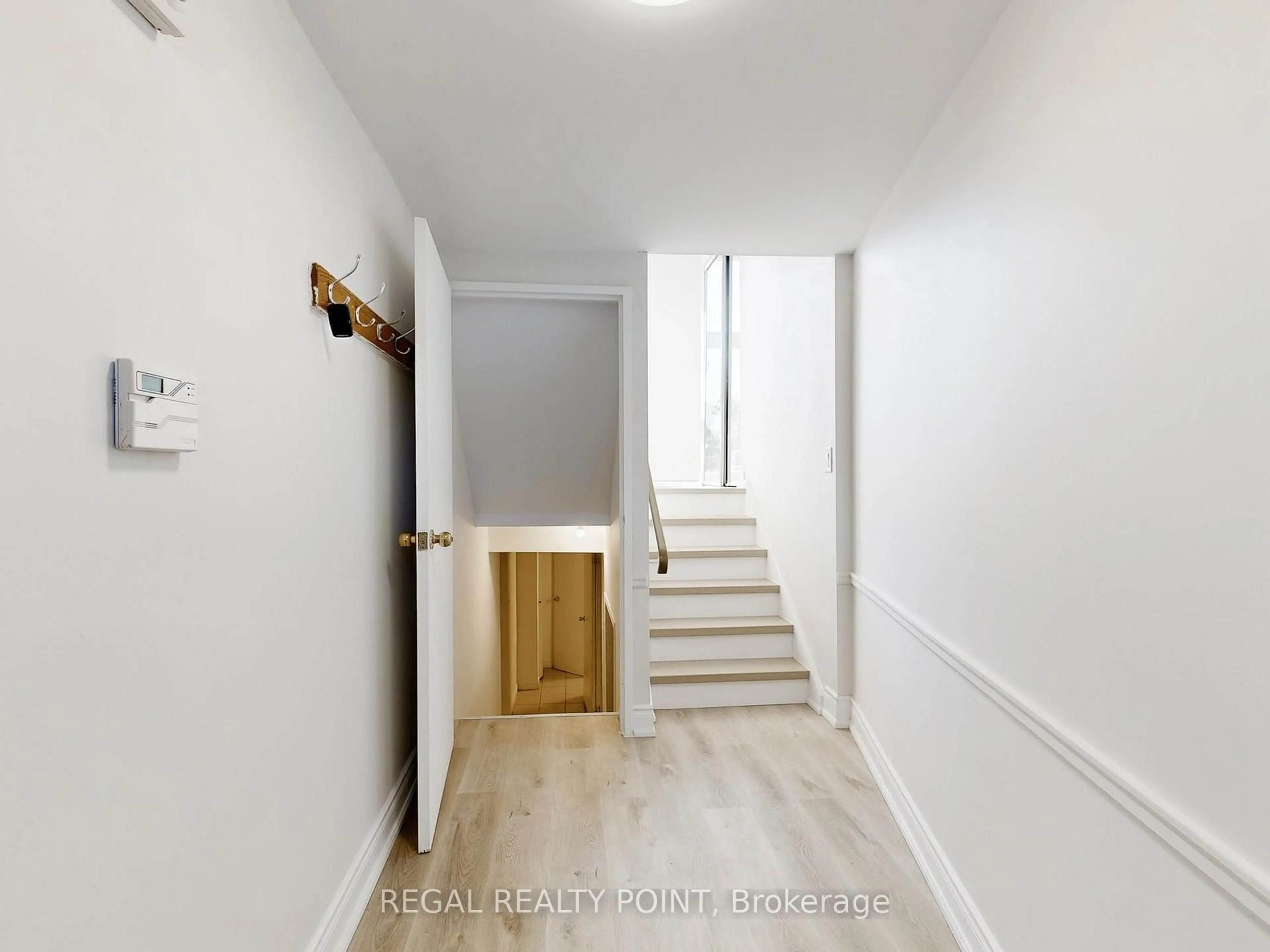 Unknown for 328 Sprucewood Crt, Toronto Ontario M1W 1R1