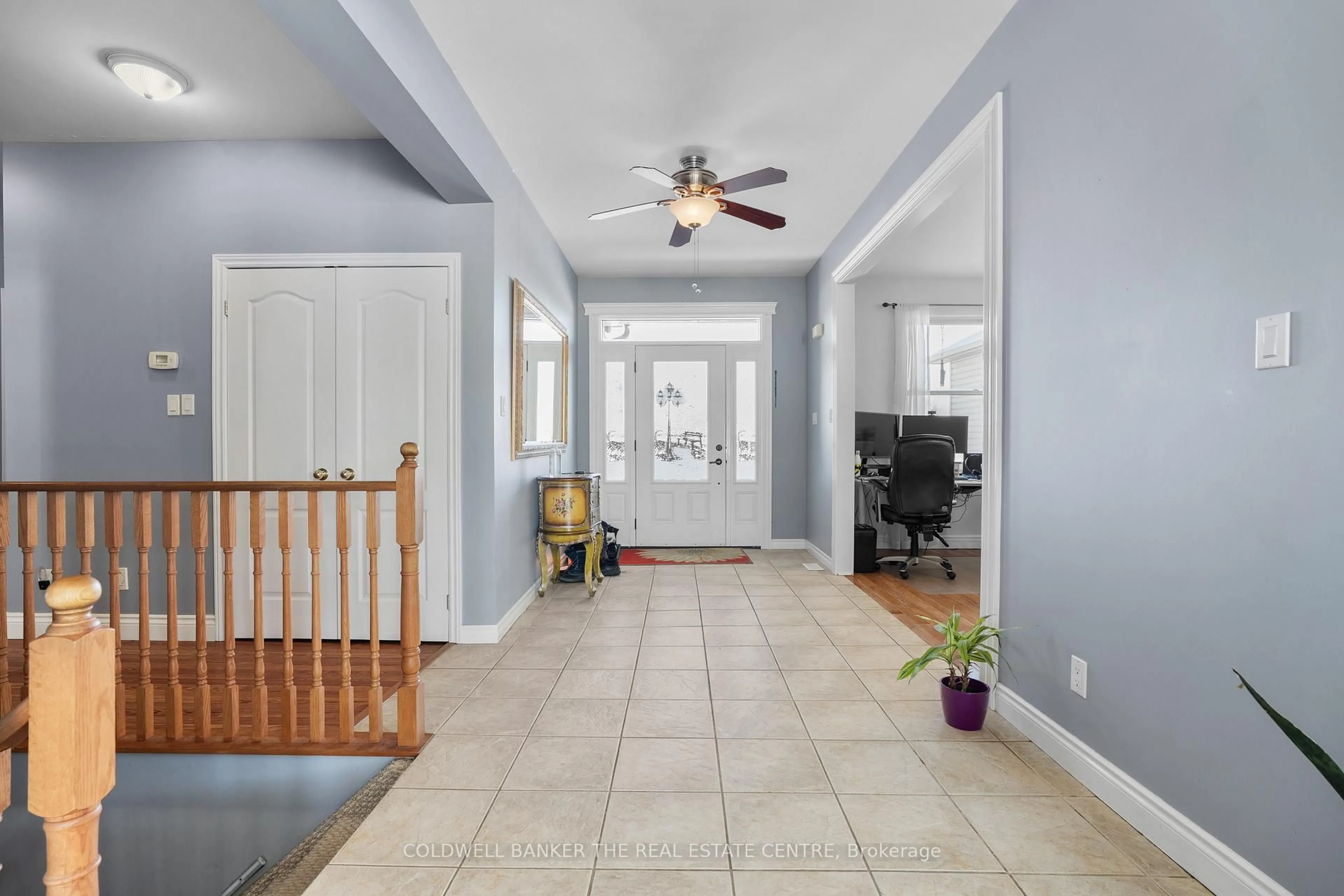 Indoor entryway for 15970 Marsh Hill Rd, Scugog Ontario L9L 1Y9