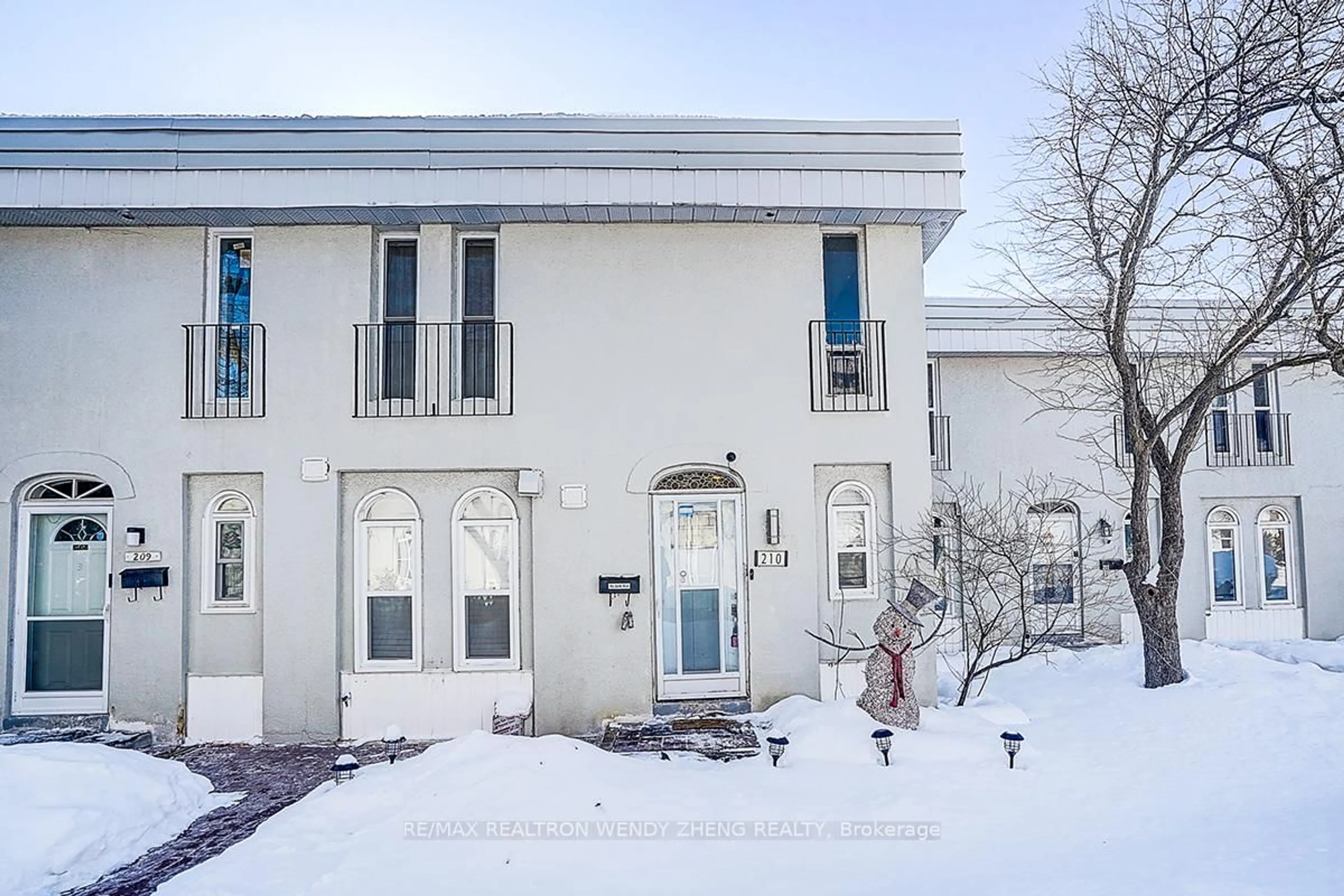 Unknown for 70 Cass Ave #210, Toronto Ontario M1T 3P9