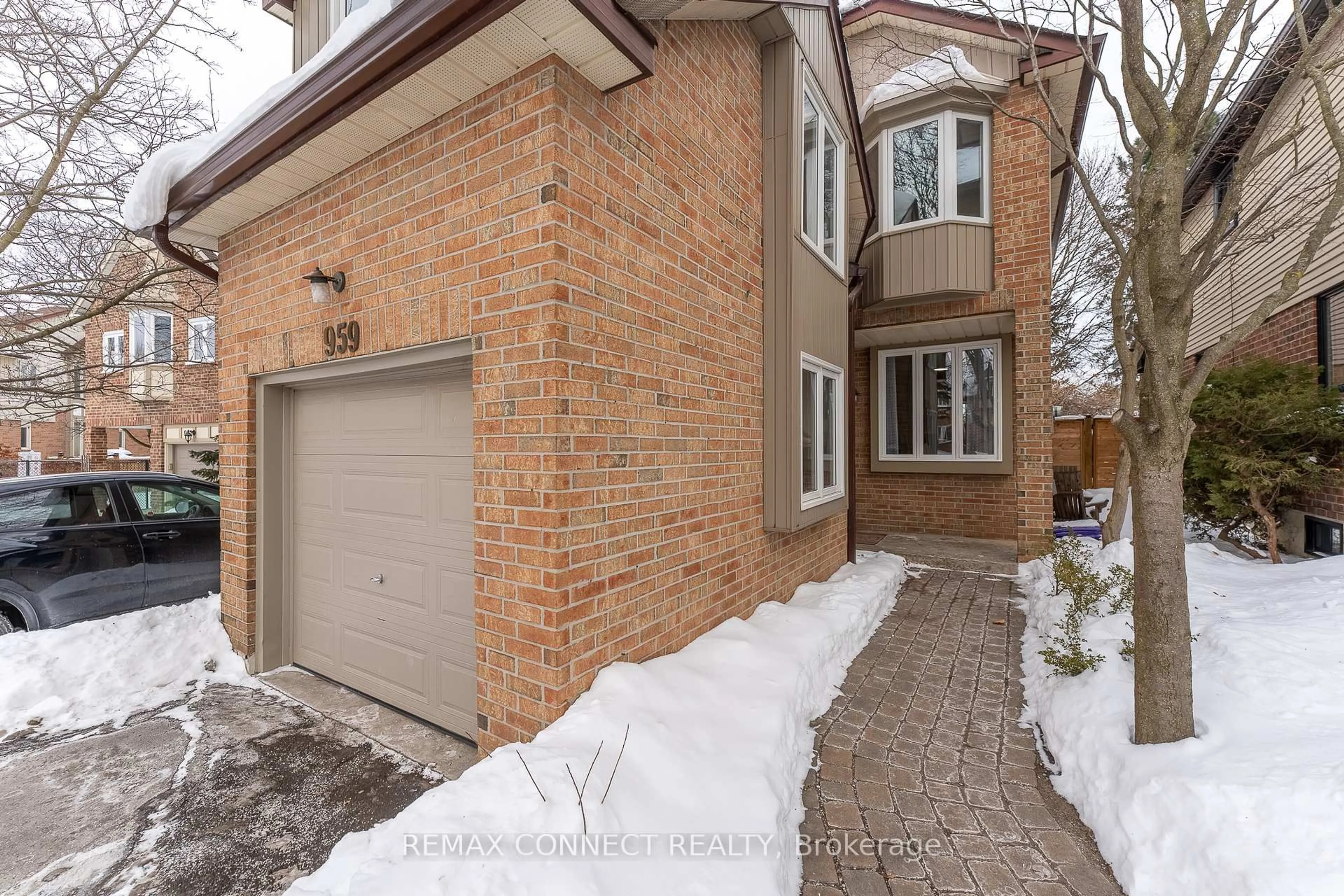 Home with brick exterior material, street for 959 Redbird Cres, Pickering Ontario L1V 5K8