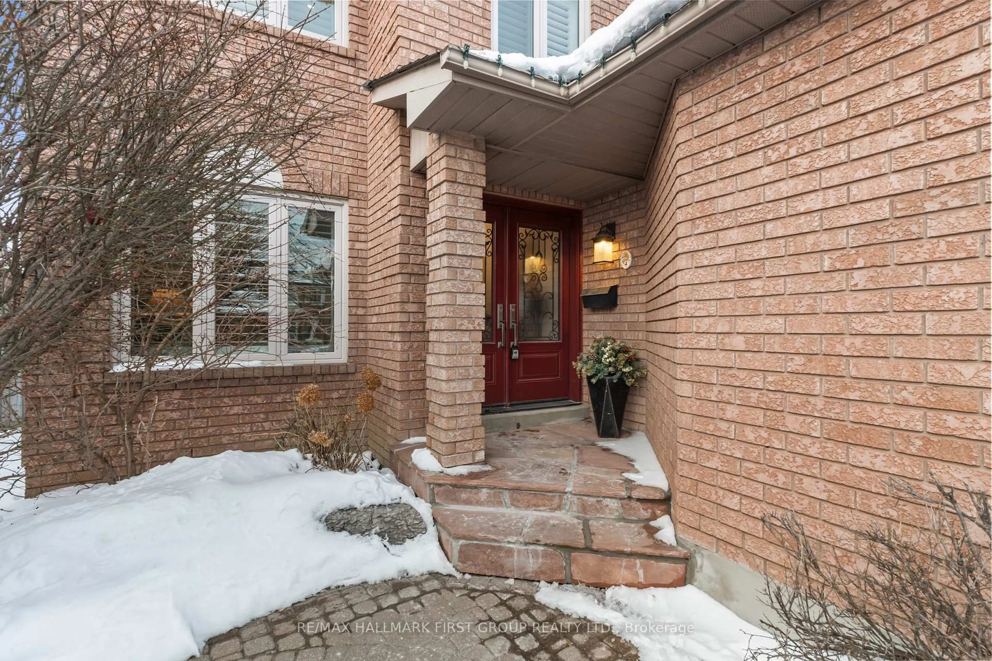 Home with brick exterior material, street for 4 Winterberry Dr, Whitby Ontario L1R 1Z2