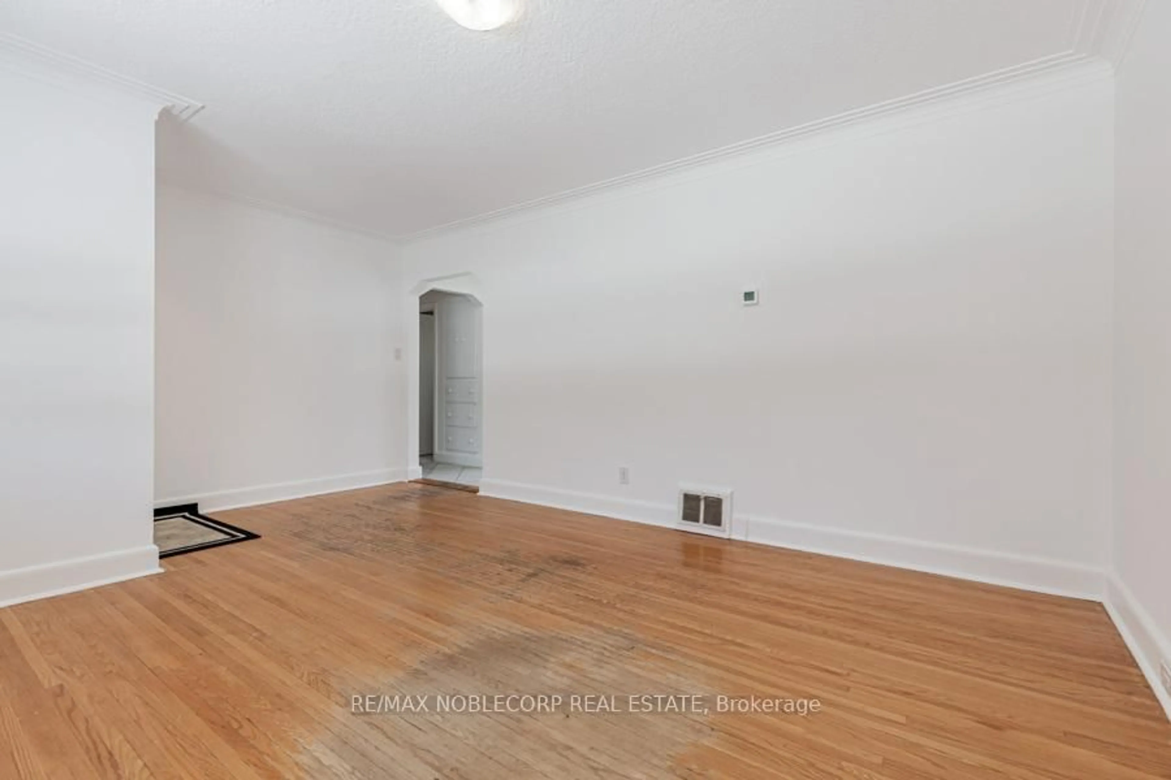 A pic of a room for 93 McIntosh St, Toronto Ontario M1N 3Y6