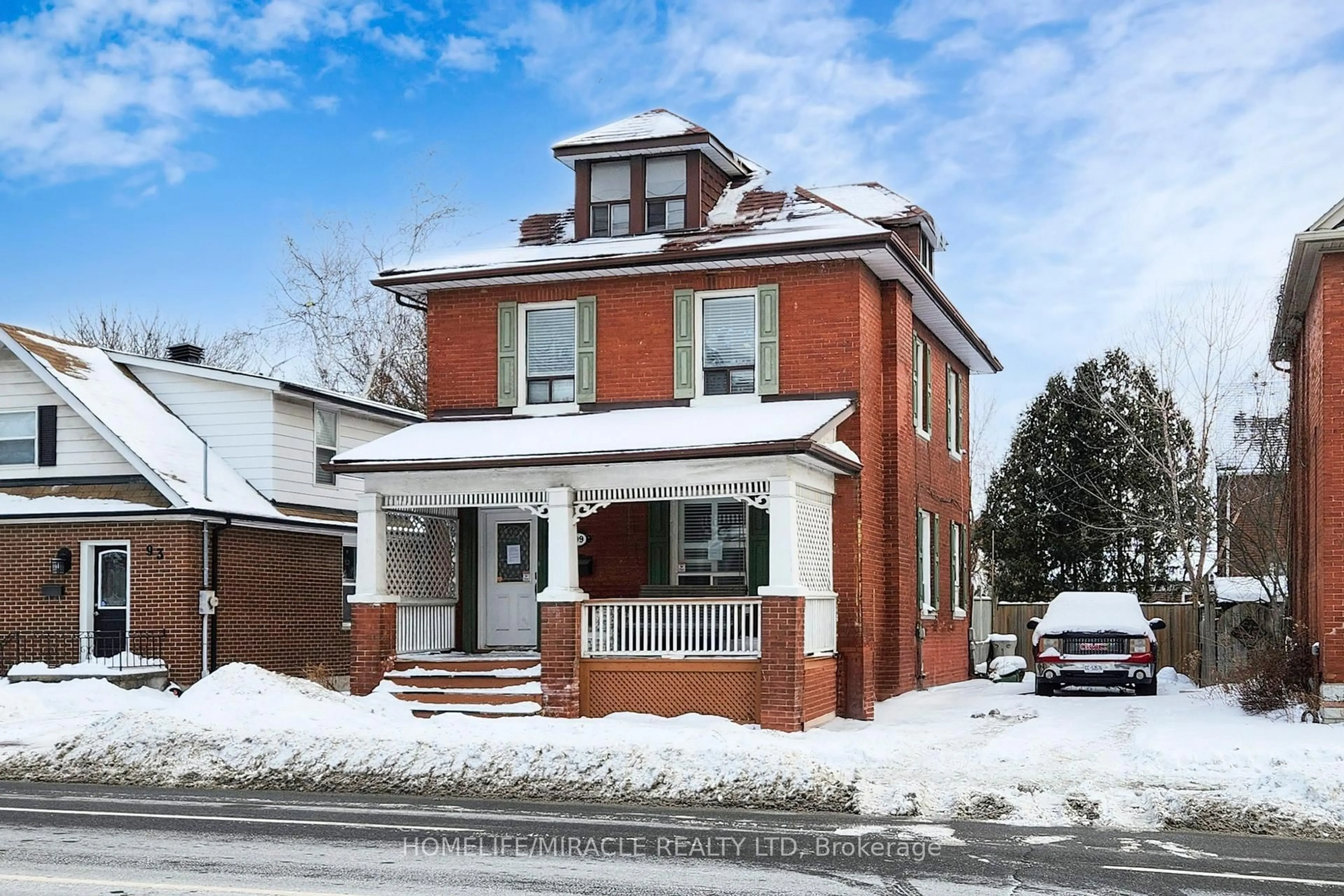 Home with brick exterior material, street for 99 Adelaide Ave, Oshawa Ontario L1G 1Y5
