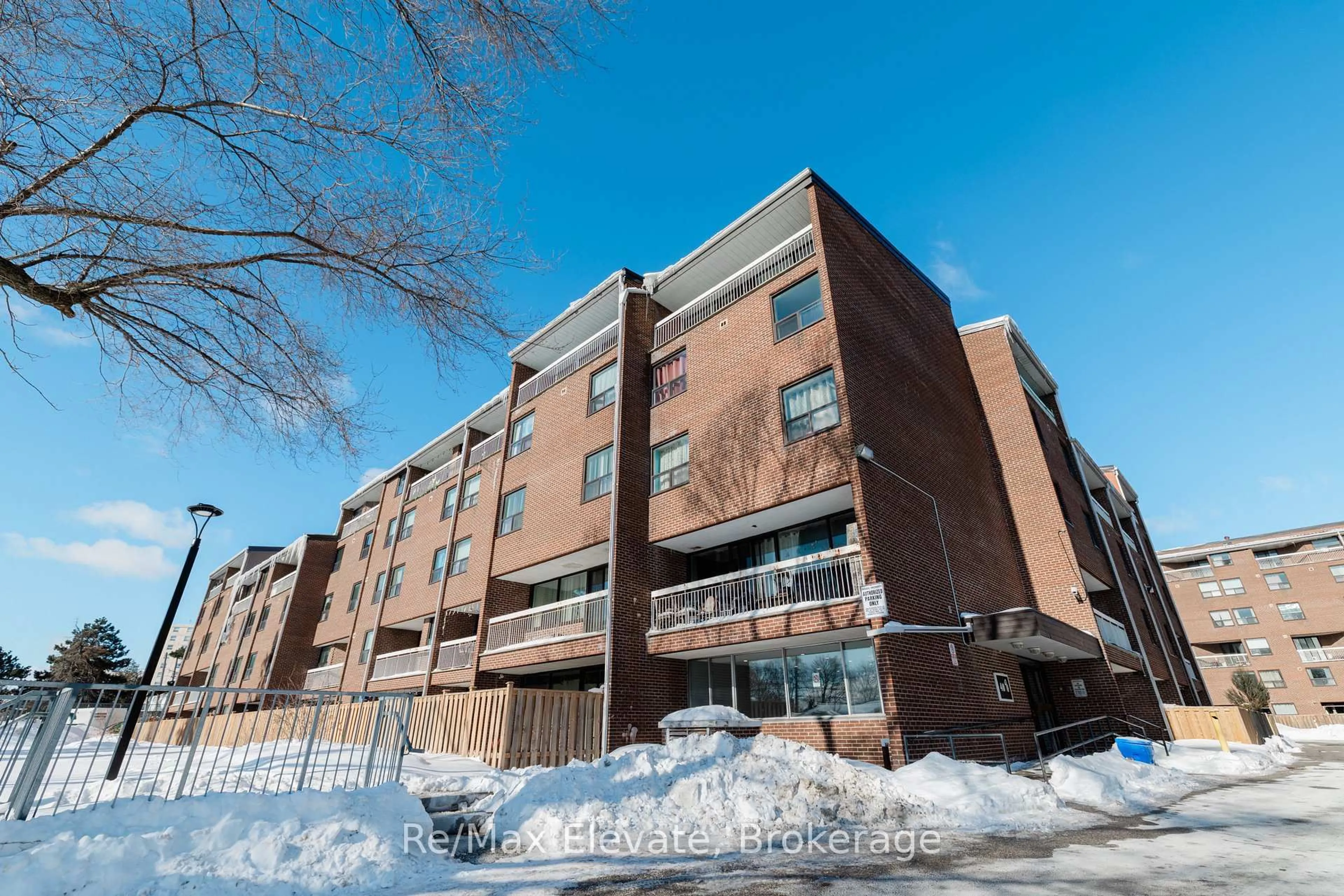 Unknown for 4060 Lawrence Ave #204, Toronto Ontario M1E 4V4