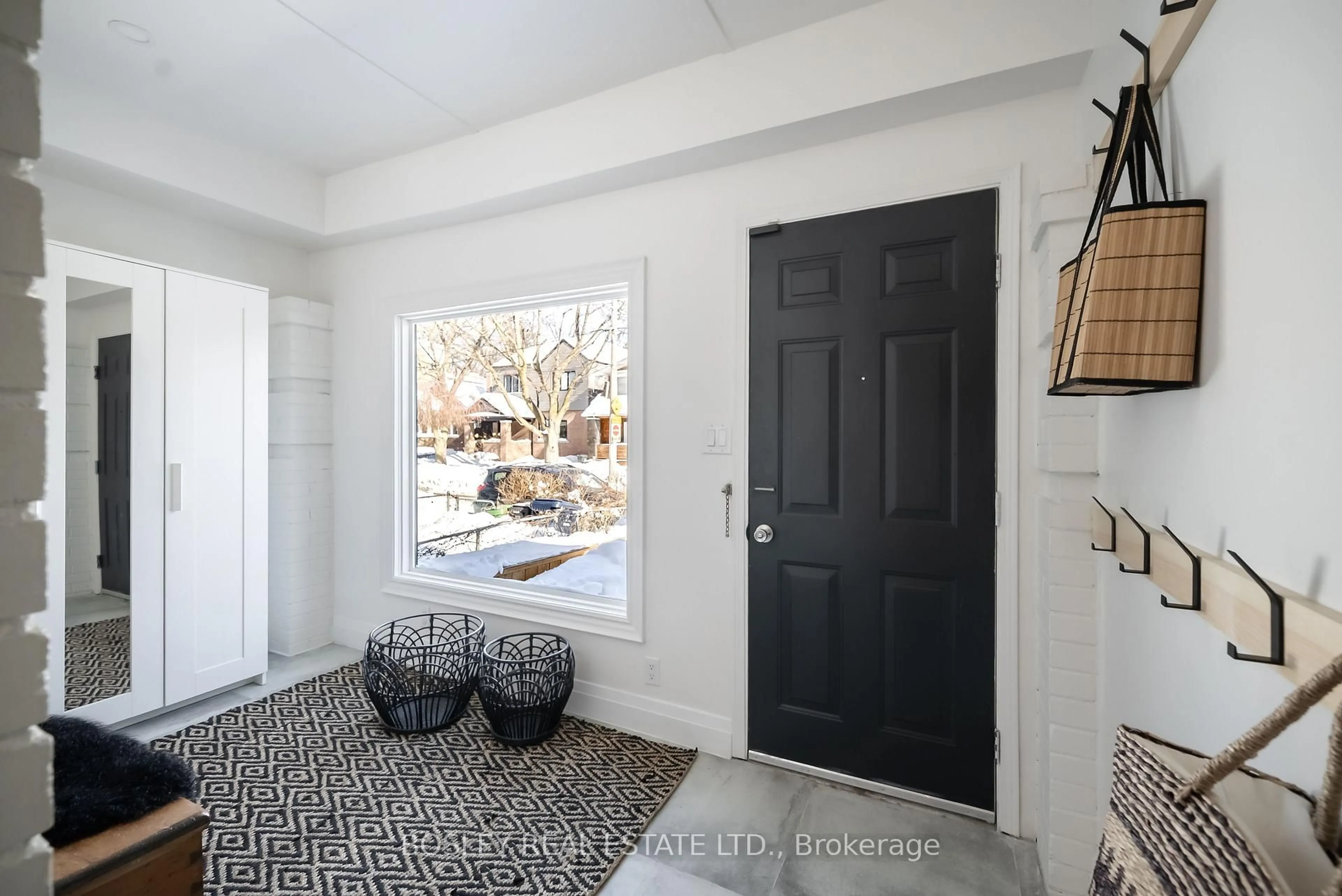 Indoor entryway for 102 Woodfield Rd, Toronto Ontario M4L 2W6