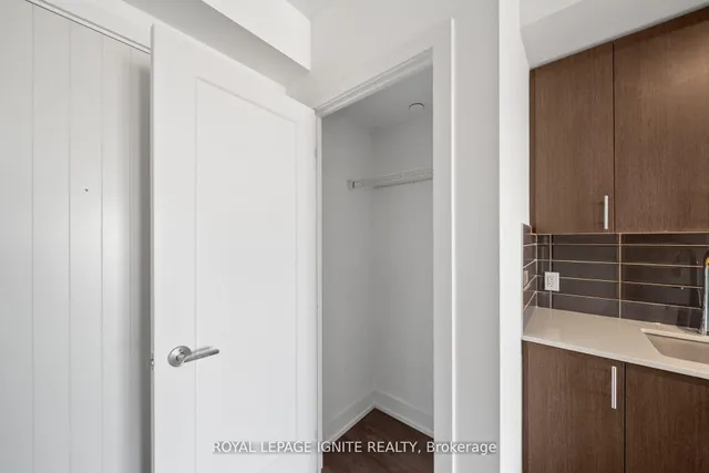 2550 Simcoe St #906, Oshawa 4