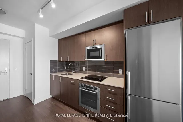 2550 Simcoe St #906, Oshawa 5
