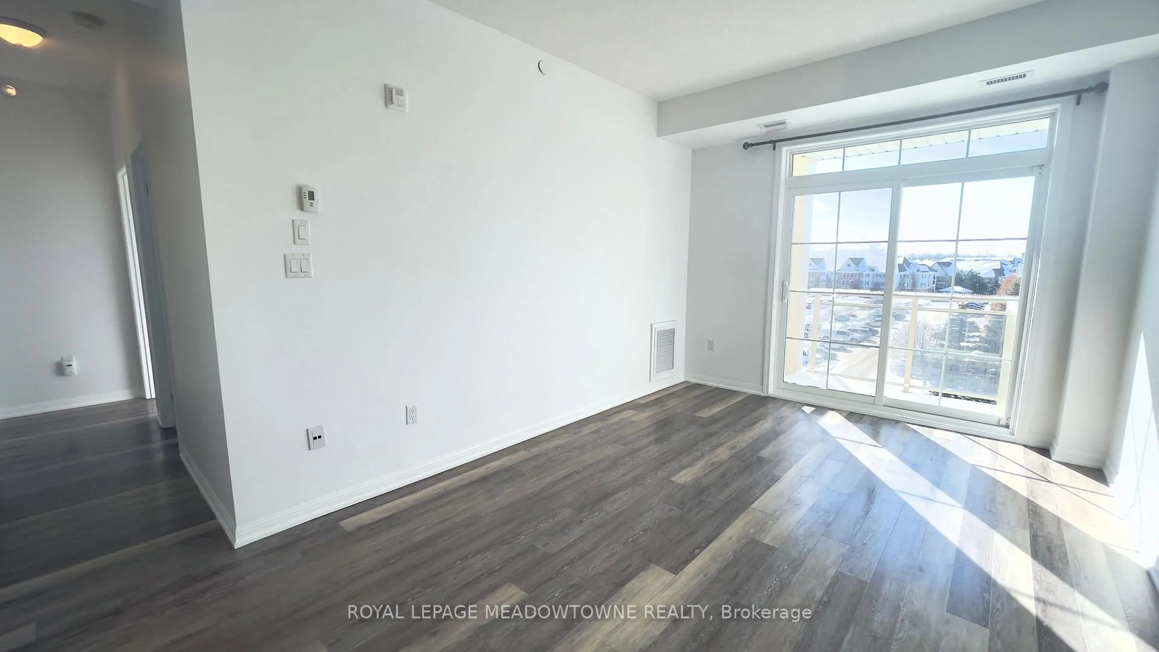 A pic of a room for 84 Aspen Springs Dr #416, Clarington Ontario L1C 0V3