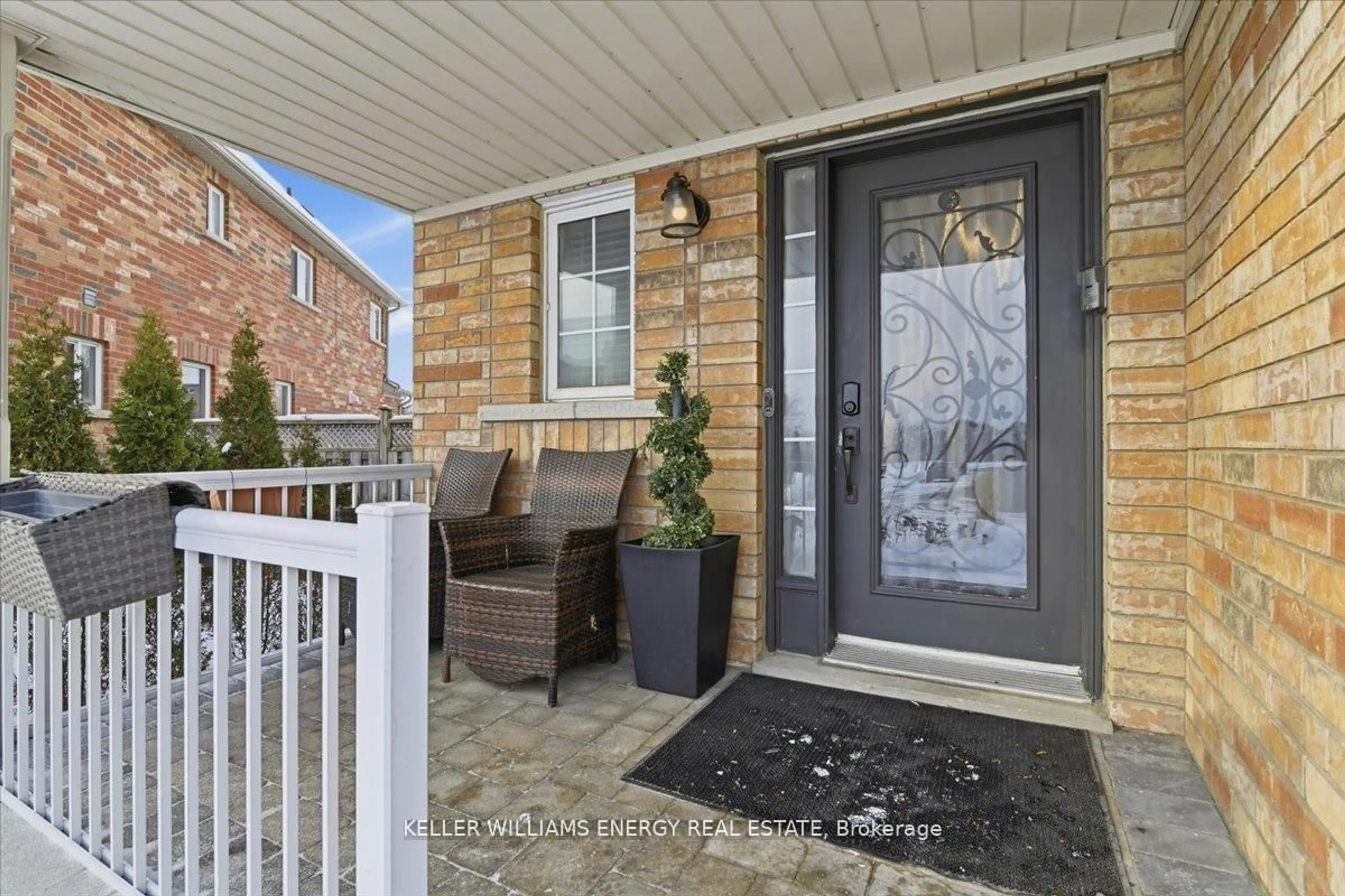 Indoor entryway for 66 Oceanpearl Cres, Whitby Ontario L1N 0C3