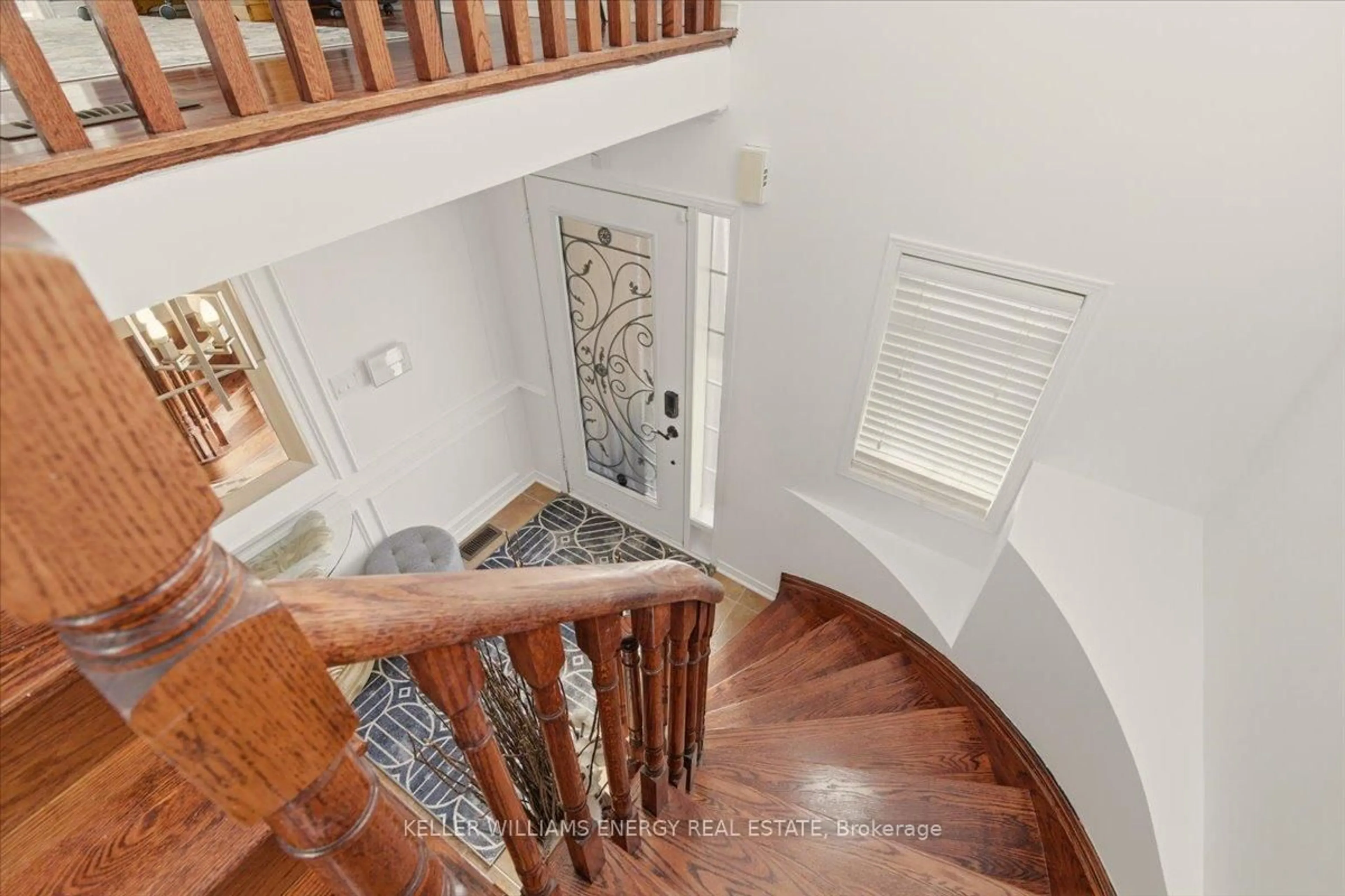 Stairs for 66 Oceanpearl Cres, Whitby Ontario L1N 0C3