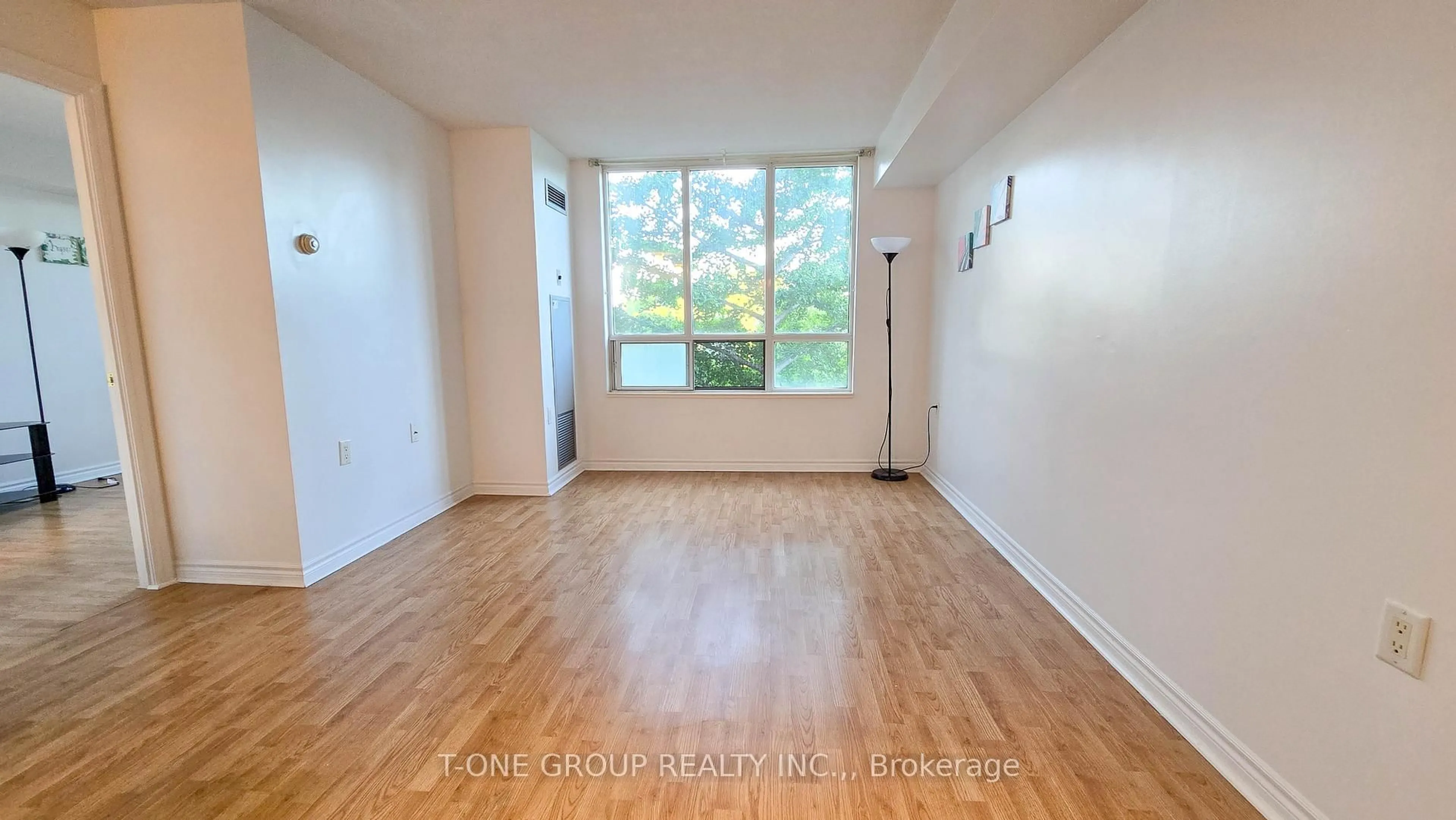 A pic of a room for 2627 Mccowan Rd #315, Toronto Ontario M1S 5T1