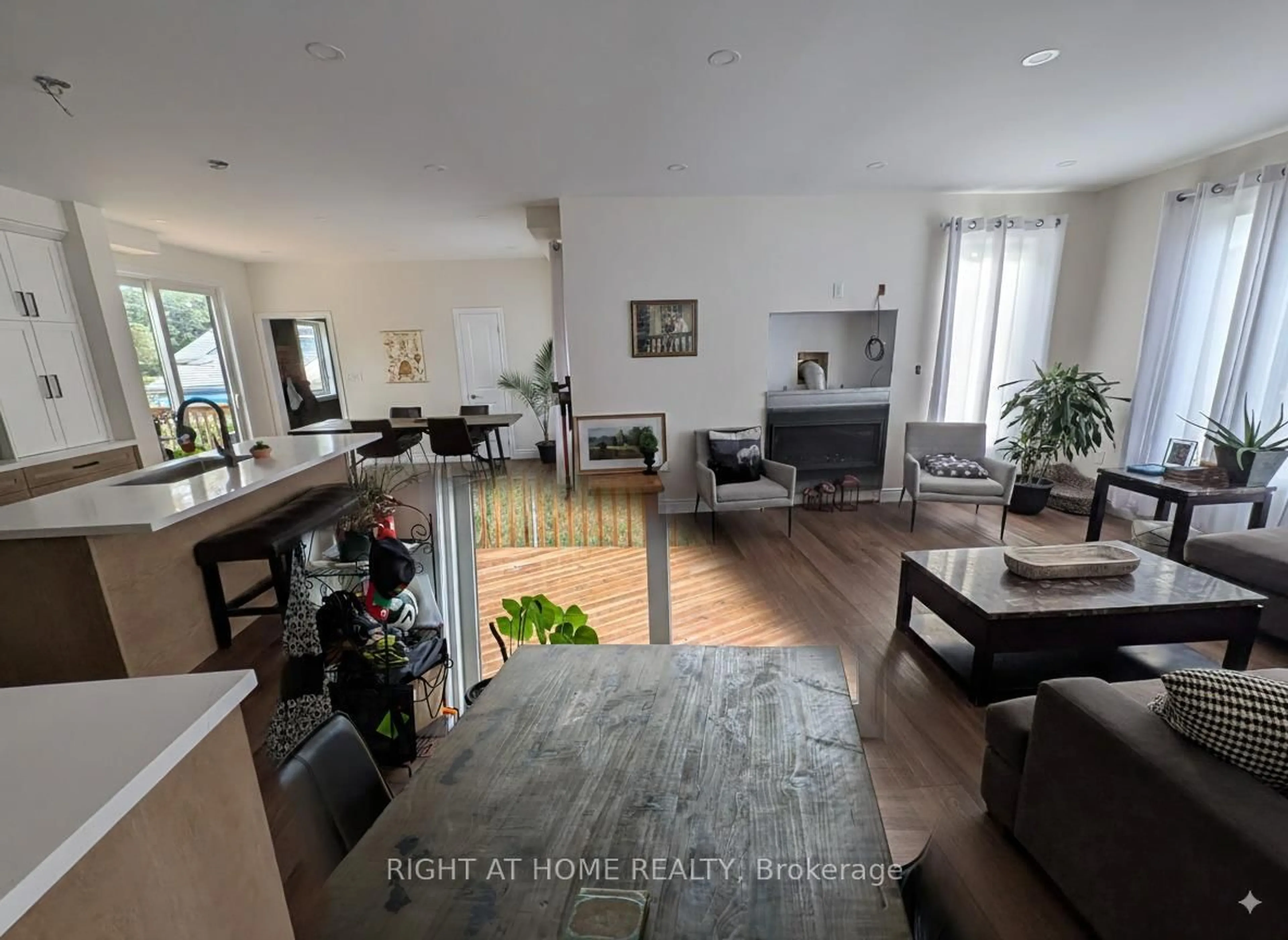 Living room with furniture, unknown for 5 Phair Ave, Clarington Ontario L1E 2W5