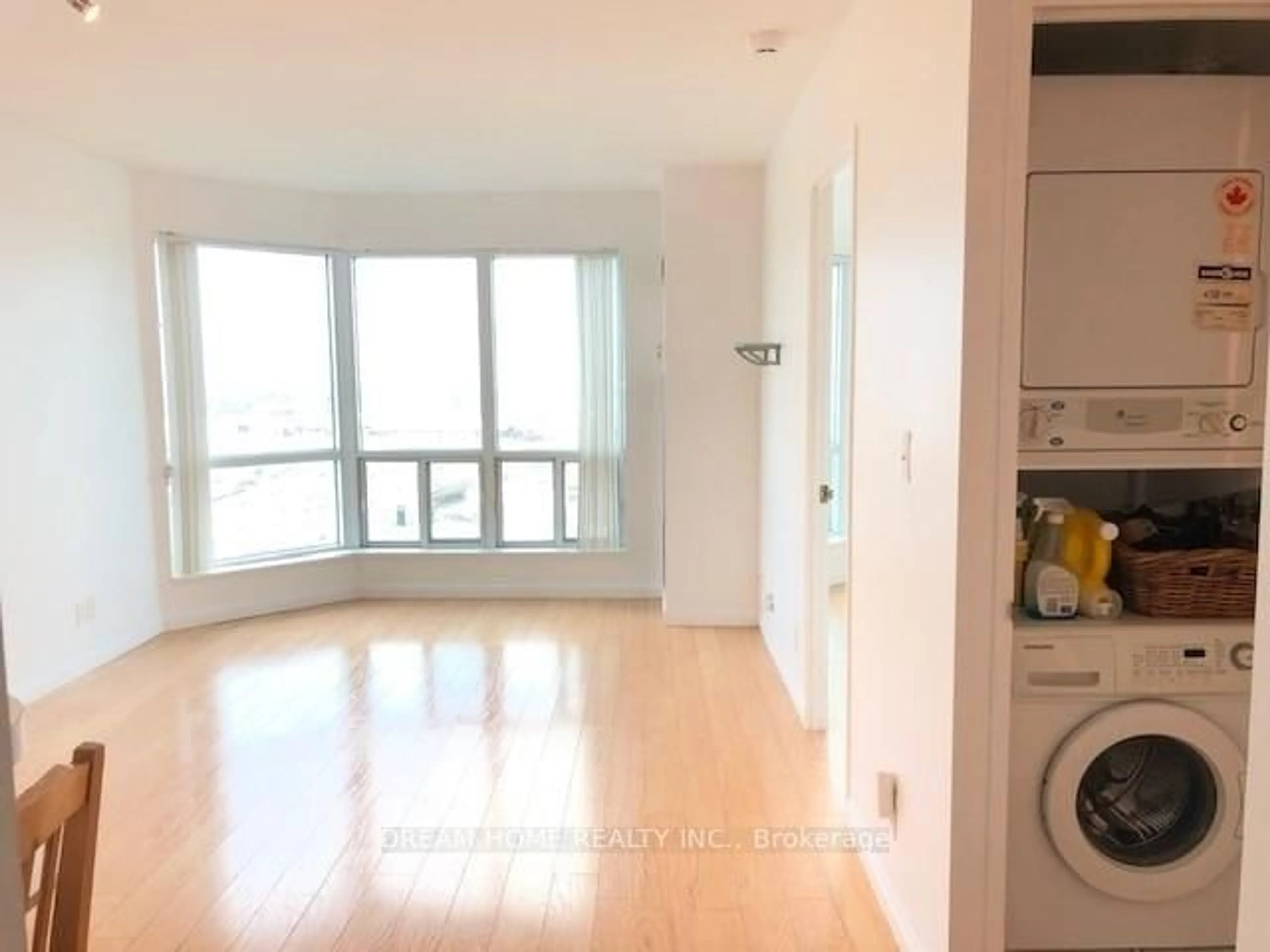 A pic of a room for 11 LEE CENTRE Dr #PH305, Toronto Ontario M1H 3J5