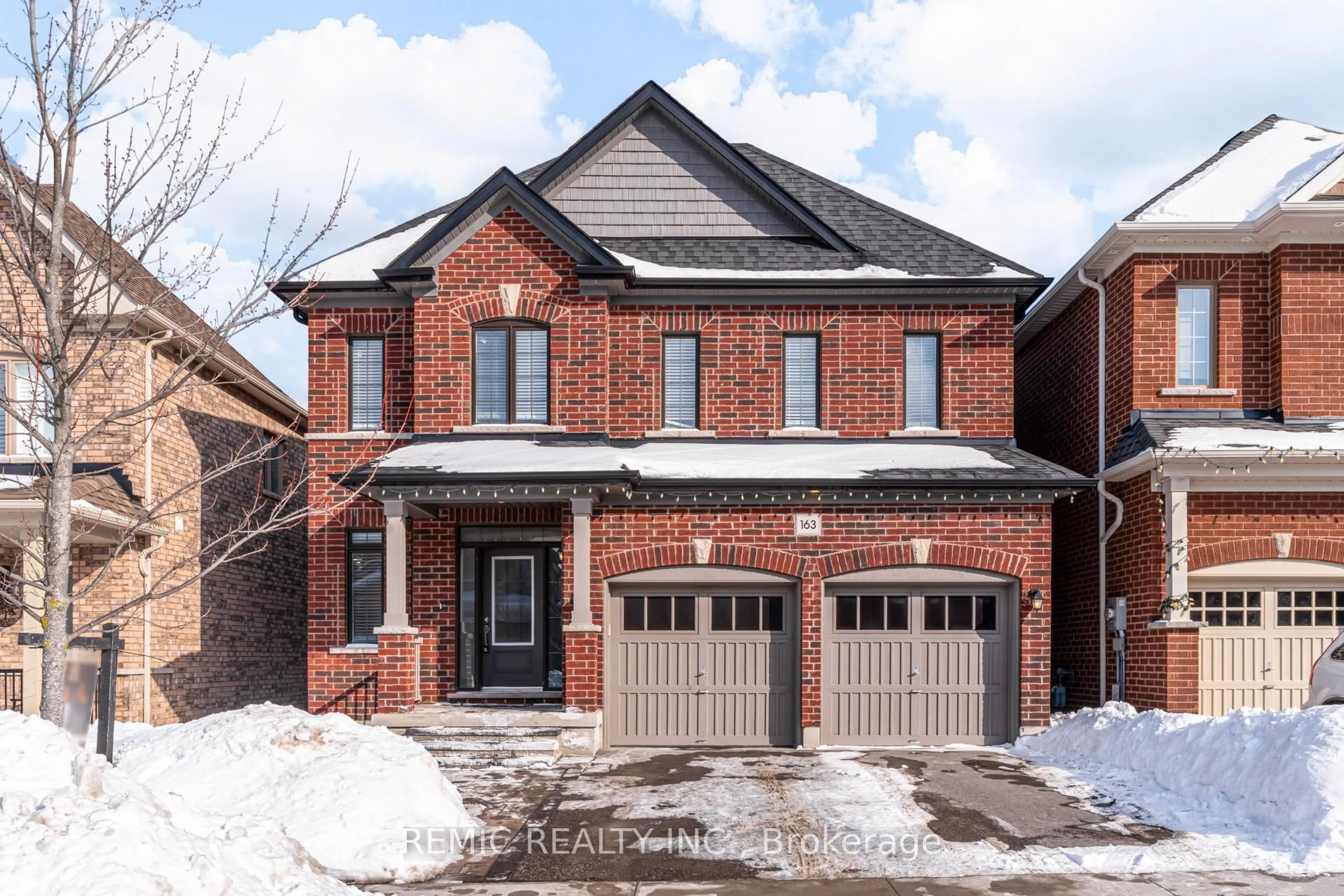 Home with brick exterior material, street for 163 Crombie St, Clarington Ontario L1C 4A6