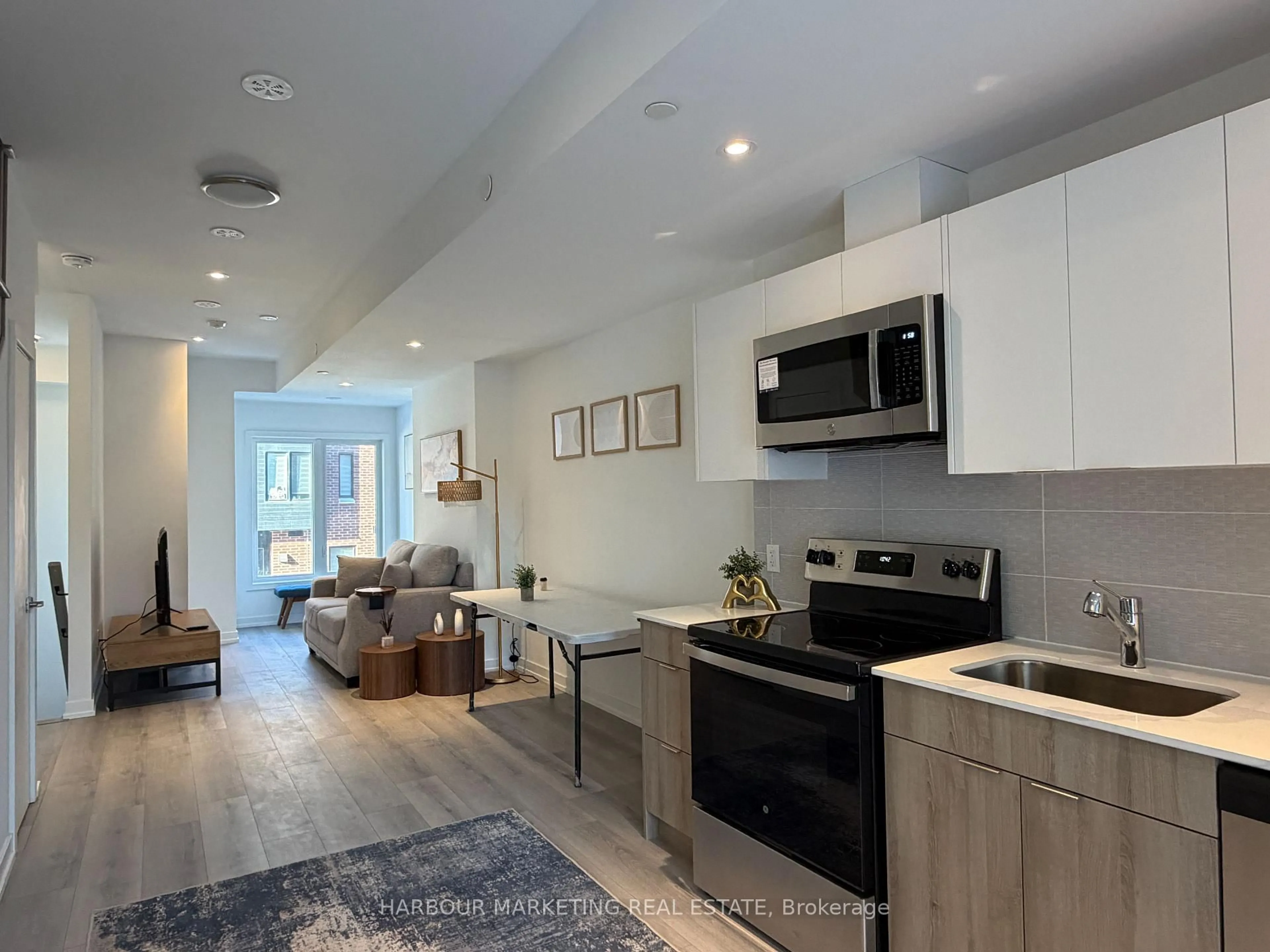 Open concept kitchen, unknown for 23 Calamint Lane, Toronto Ontario M1W 2H1