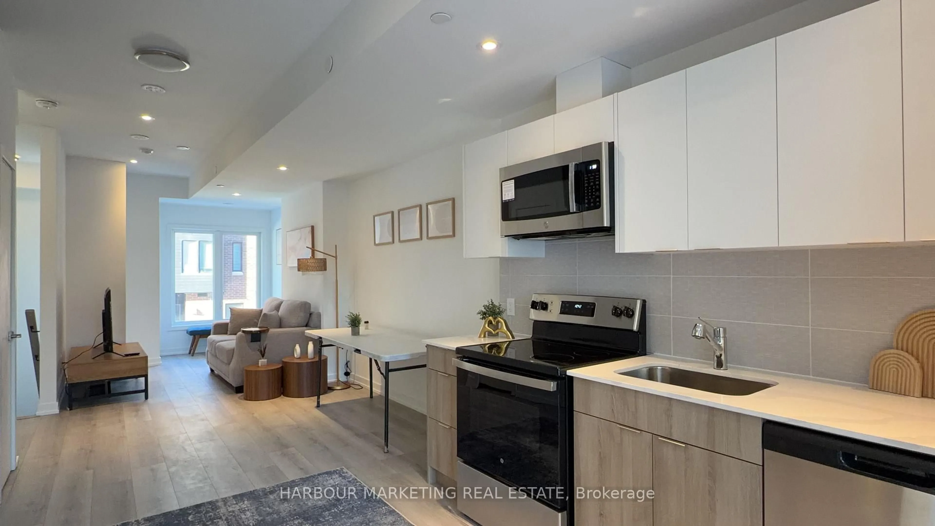 Open concept kitchen, unknown for 23 Calamint Lane, Toronto Ontario M1W 2H1