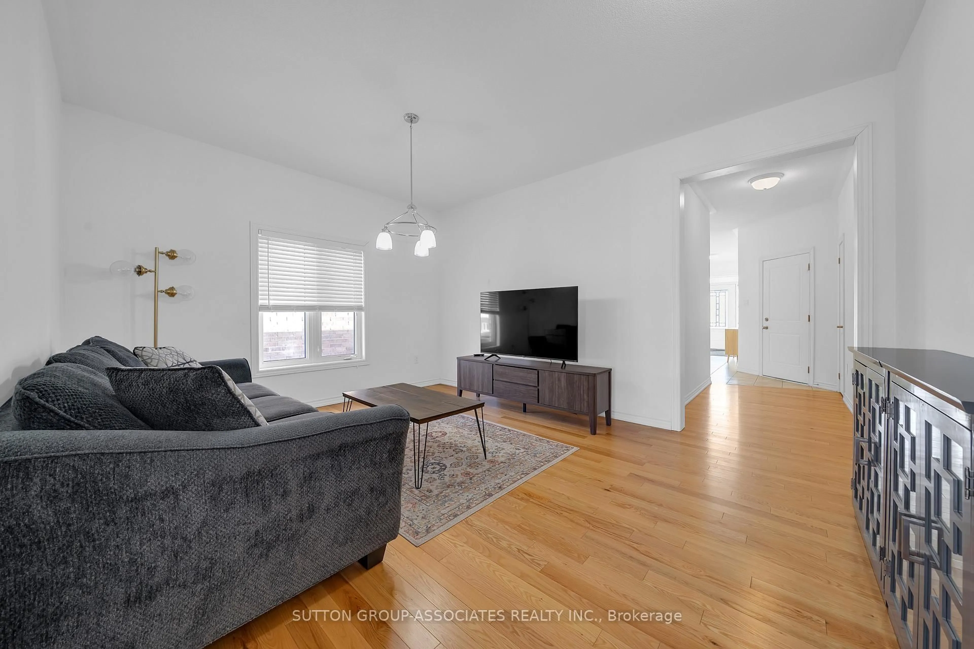 Living room with furniture, unknown for 130 Lyle Dr, Clarington Ontario L1C 0V7