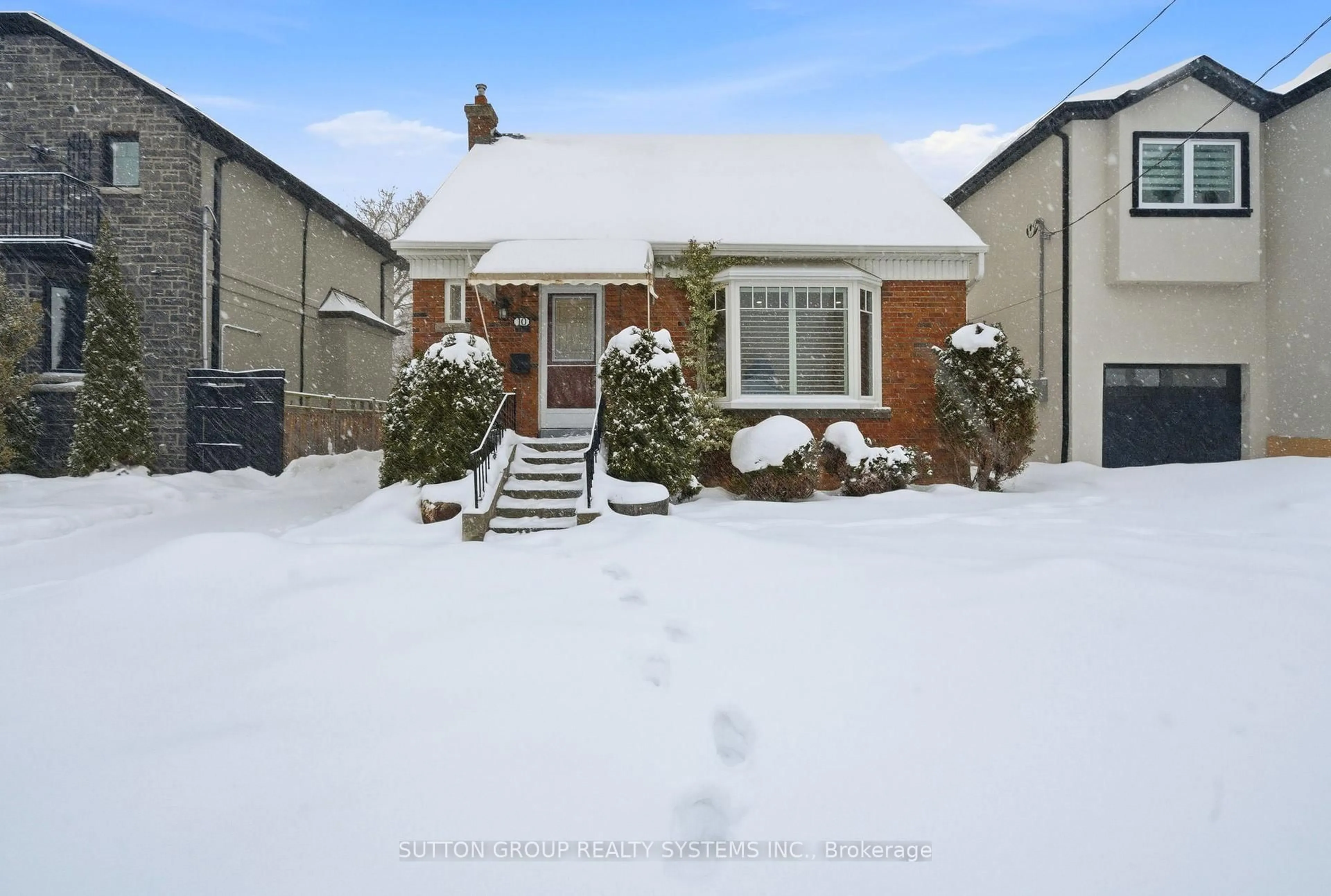Unknown for 10 Willowhurst Cres, Toronto Ontario M1R 3R6