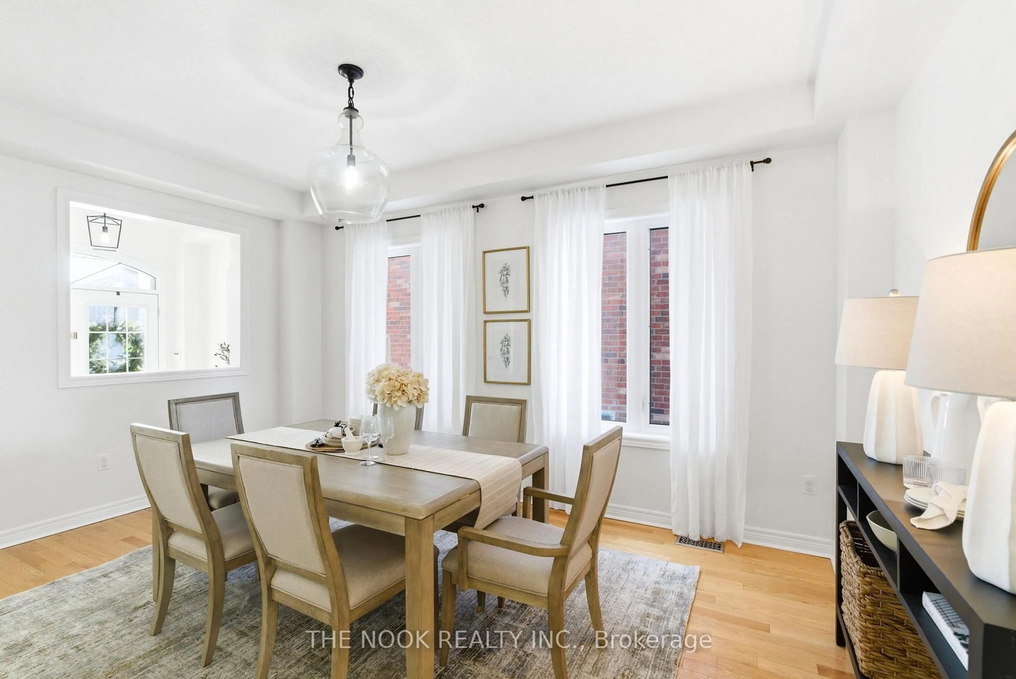 Dining room, unknown for 1875 Riverton Crt, Oshawa Ontario L1K 0P2