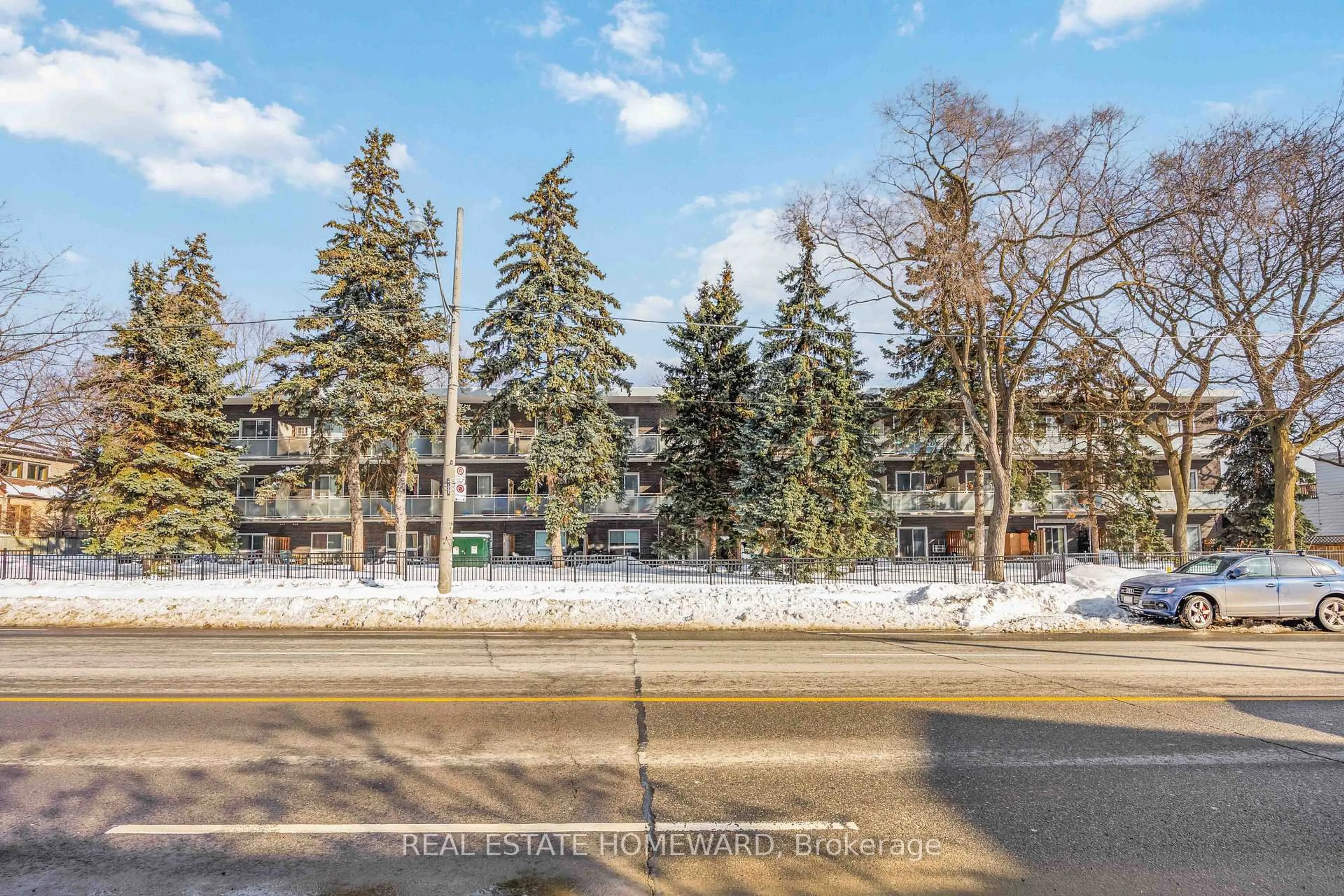 Unknown for 123 Woodbine Ave #207, Toronto Ontario M4L 3V8