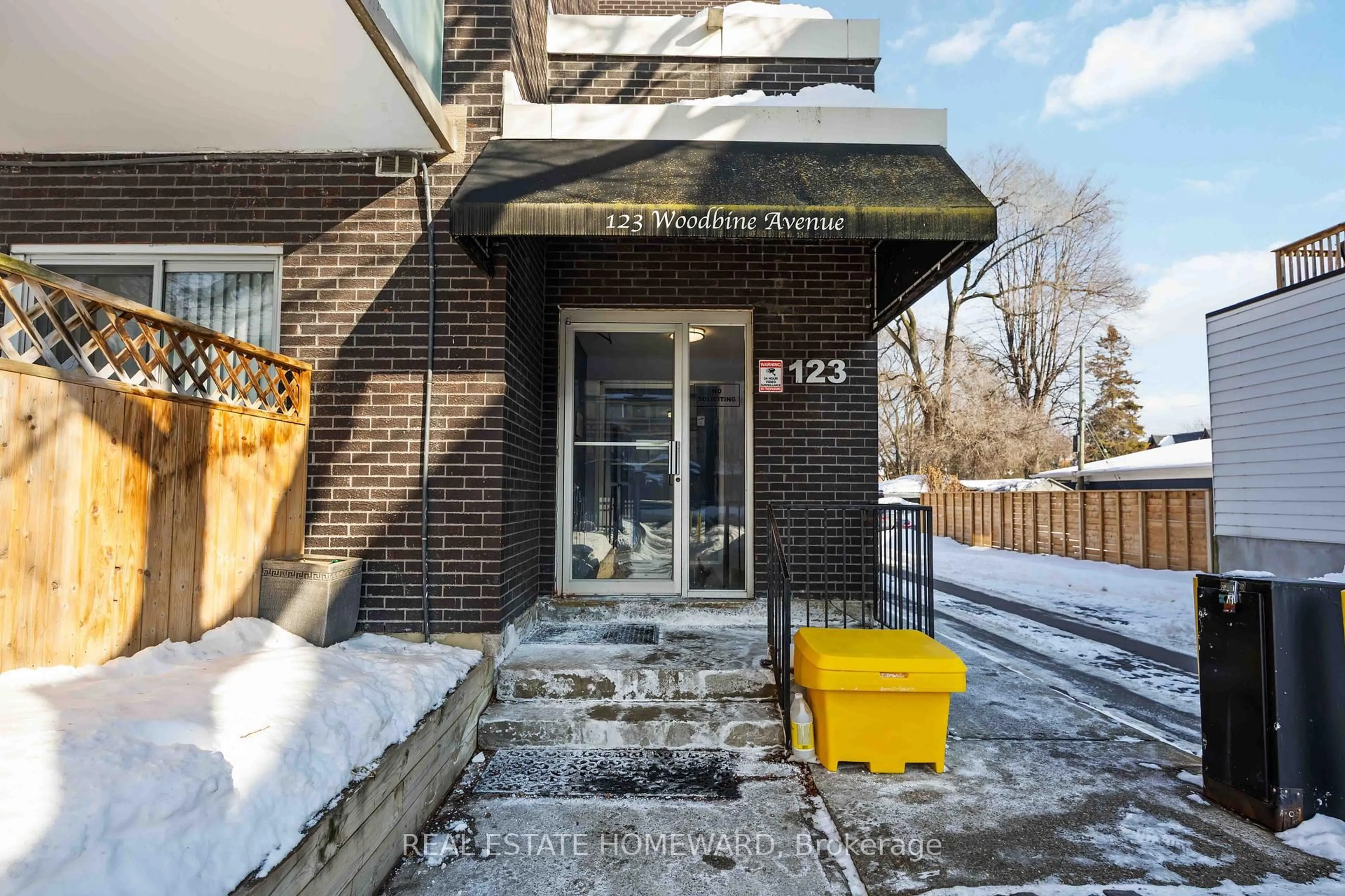 Unknown for 123 Woodbine Ave #207, Toronto Ontario M4L 3V8