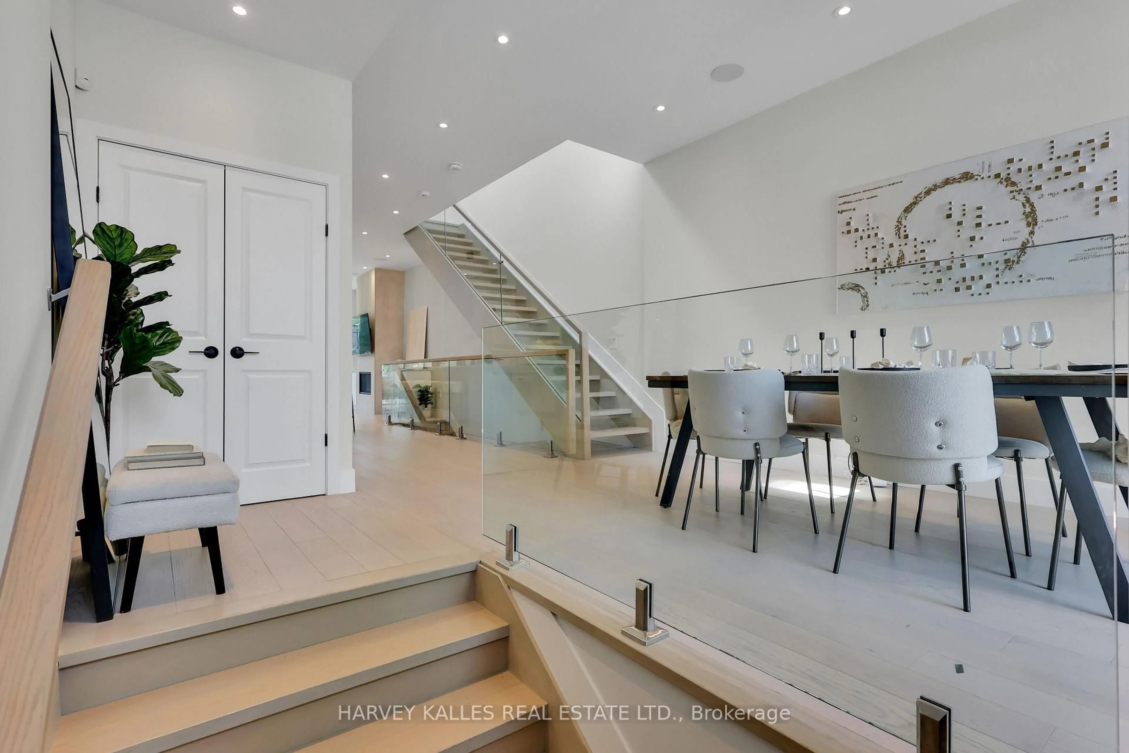 Unknown for 167 Sammon Ave, Toronto Ontario M4J 1Z1