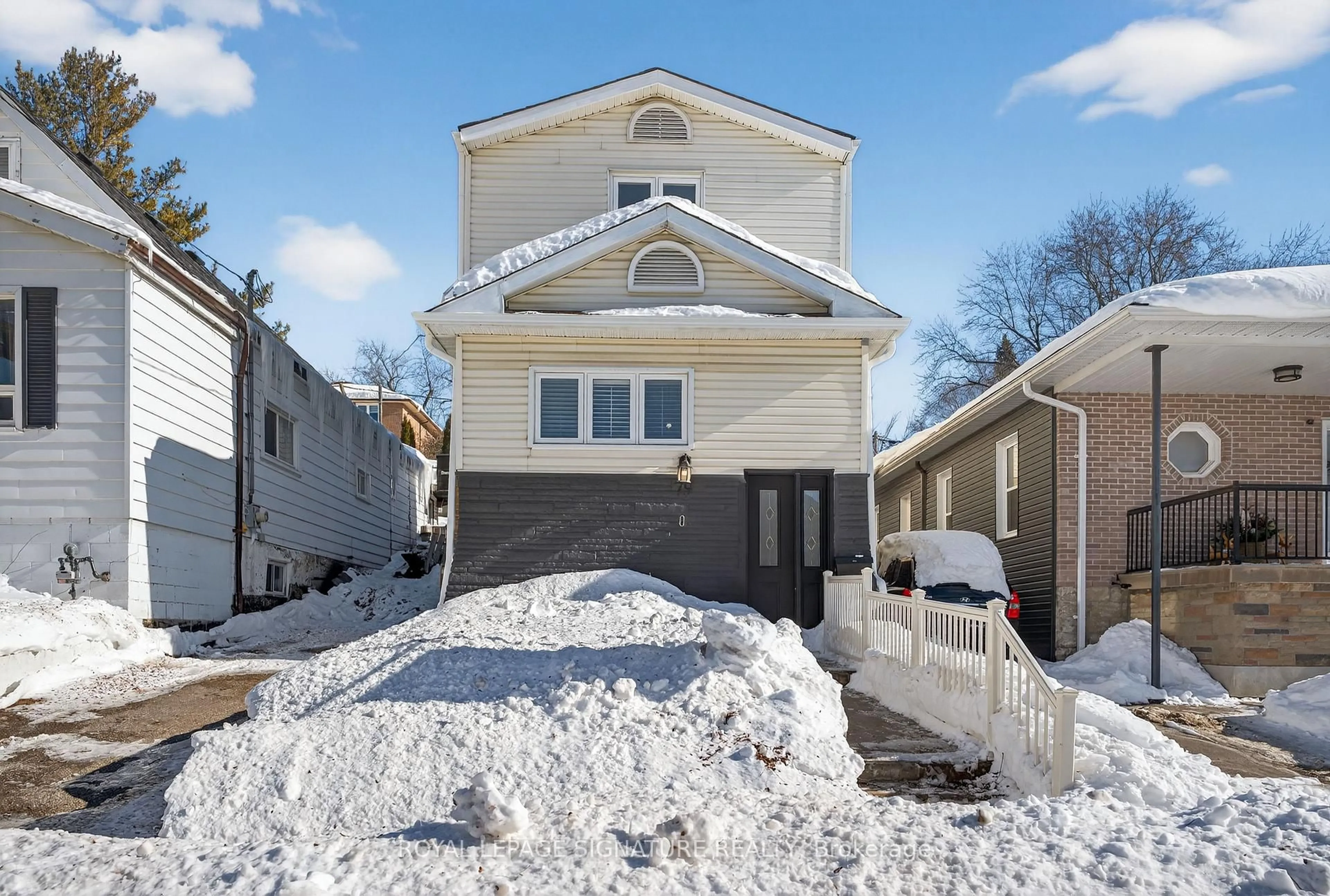 Unknown for 79 Pitt Ave, Toronto Ontario M1L 2R5