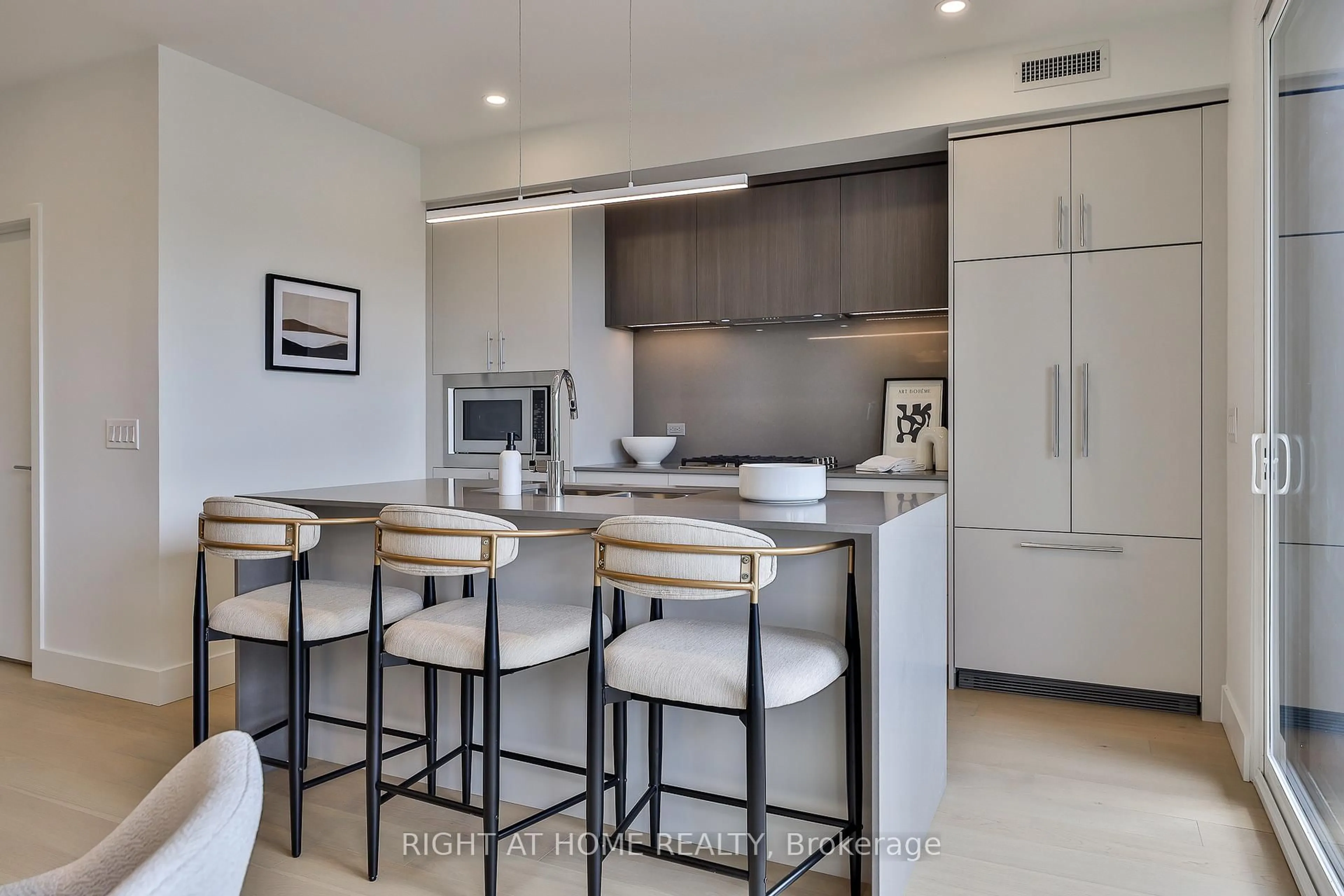 Contemporary kitchen, ceramic/tile floor for 2343 Gerrard St #Centre, Toronto Ontario M4E 2E6
