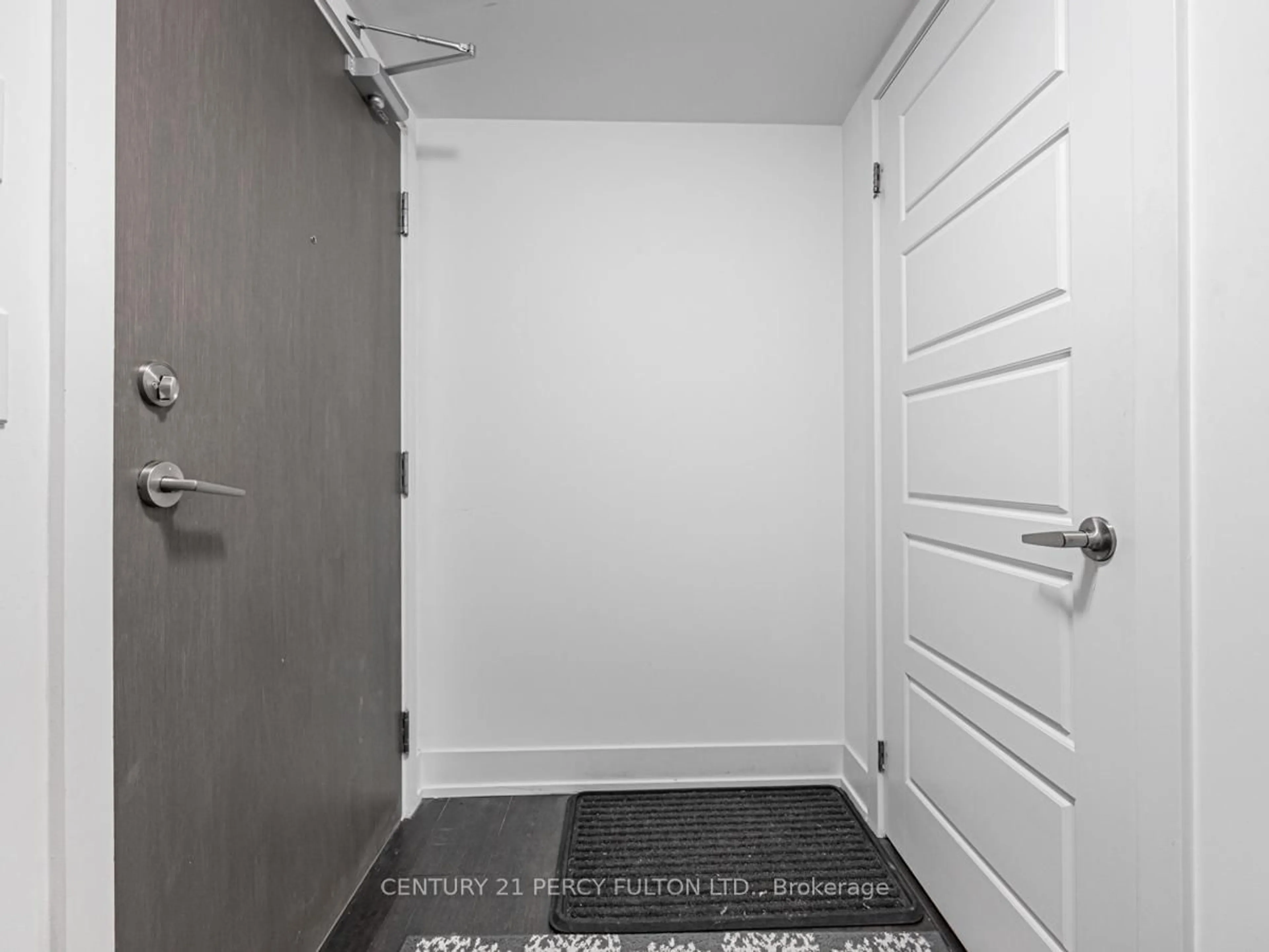 Indoor entryway for 1255 Bayly St #302, Pickering Ontario L1W 1L7