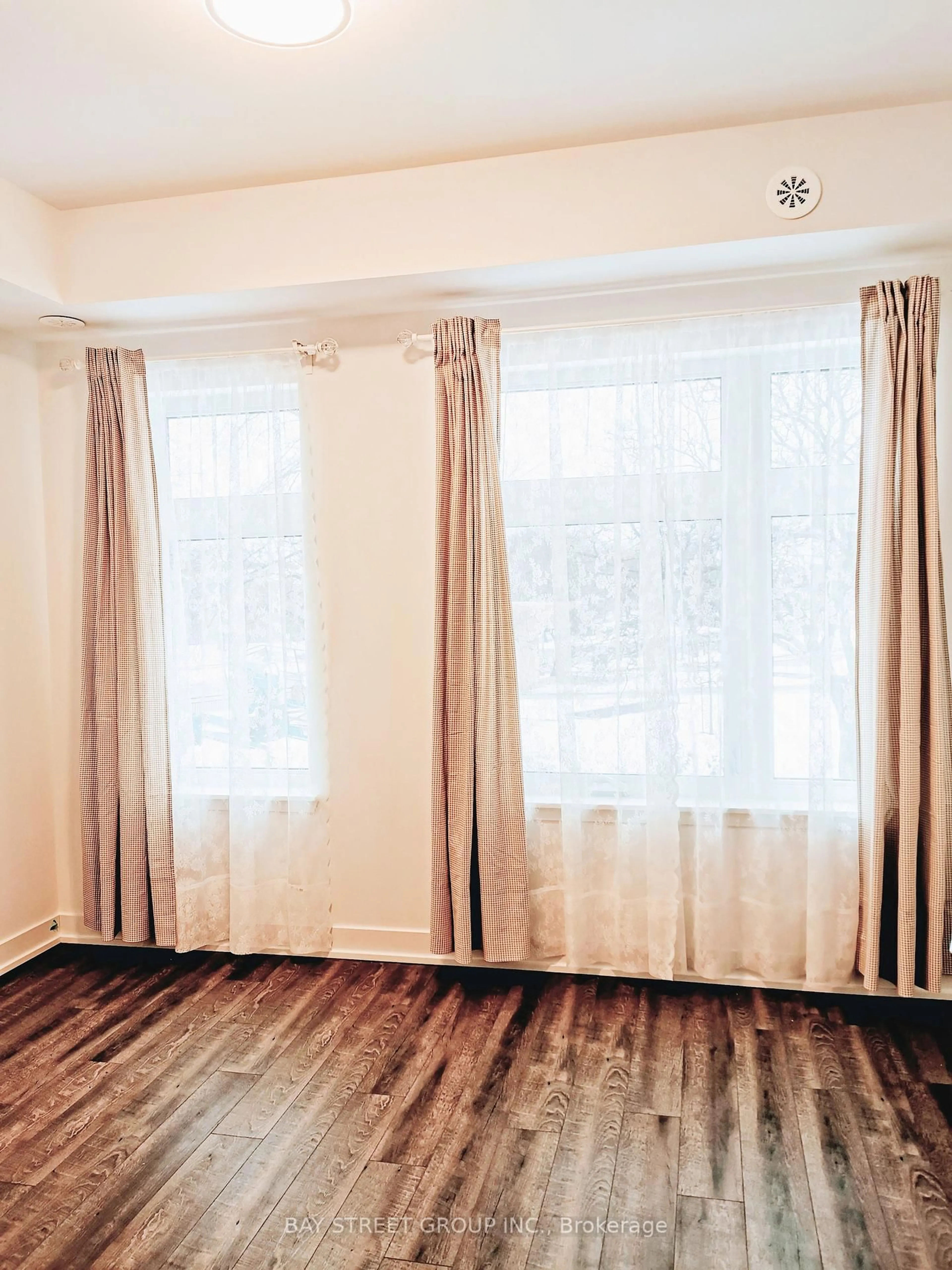 A pic of a room for 10 Echo Pt #119, Toronto Ontario M1W 0A7