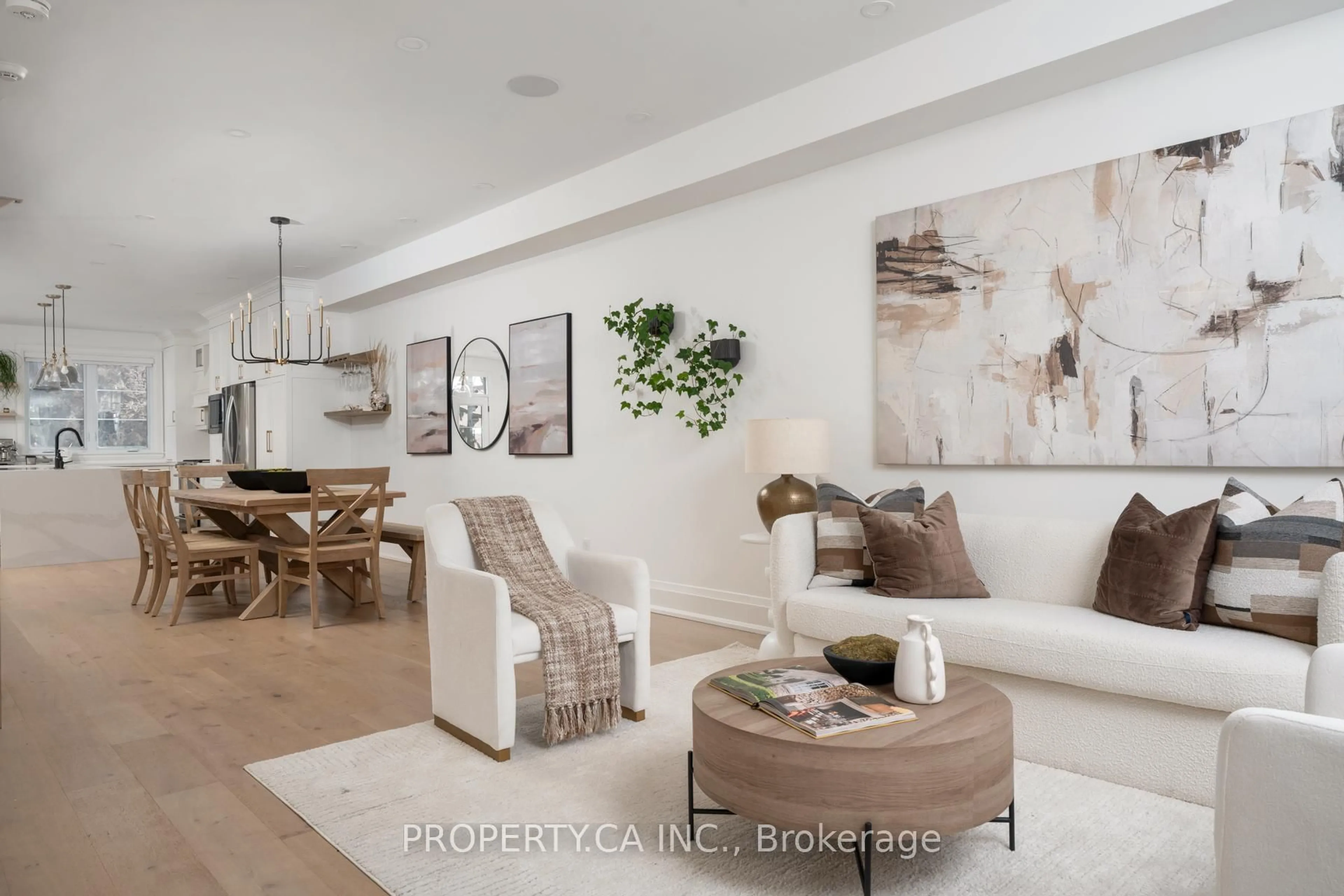 Living room with furniture, unknown for 15 Marilyn Cres, Toronto Ontario M4B 3C5