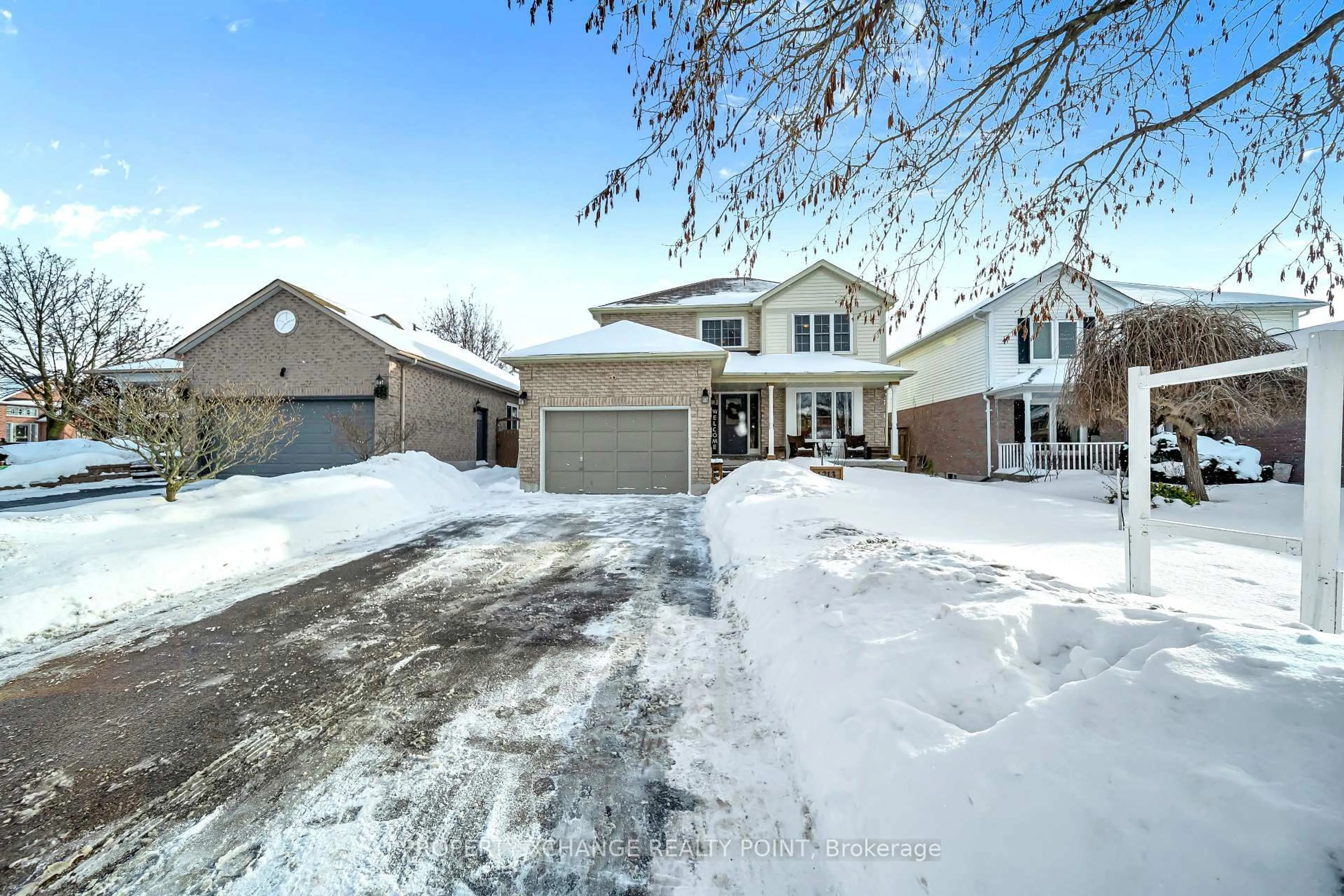 A pic from outside/outdoor area/front of a property/back of a property/a pic from drone, street for 1213 Corsica Ave, Oshawa Ontario L1K 2J8