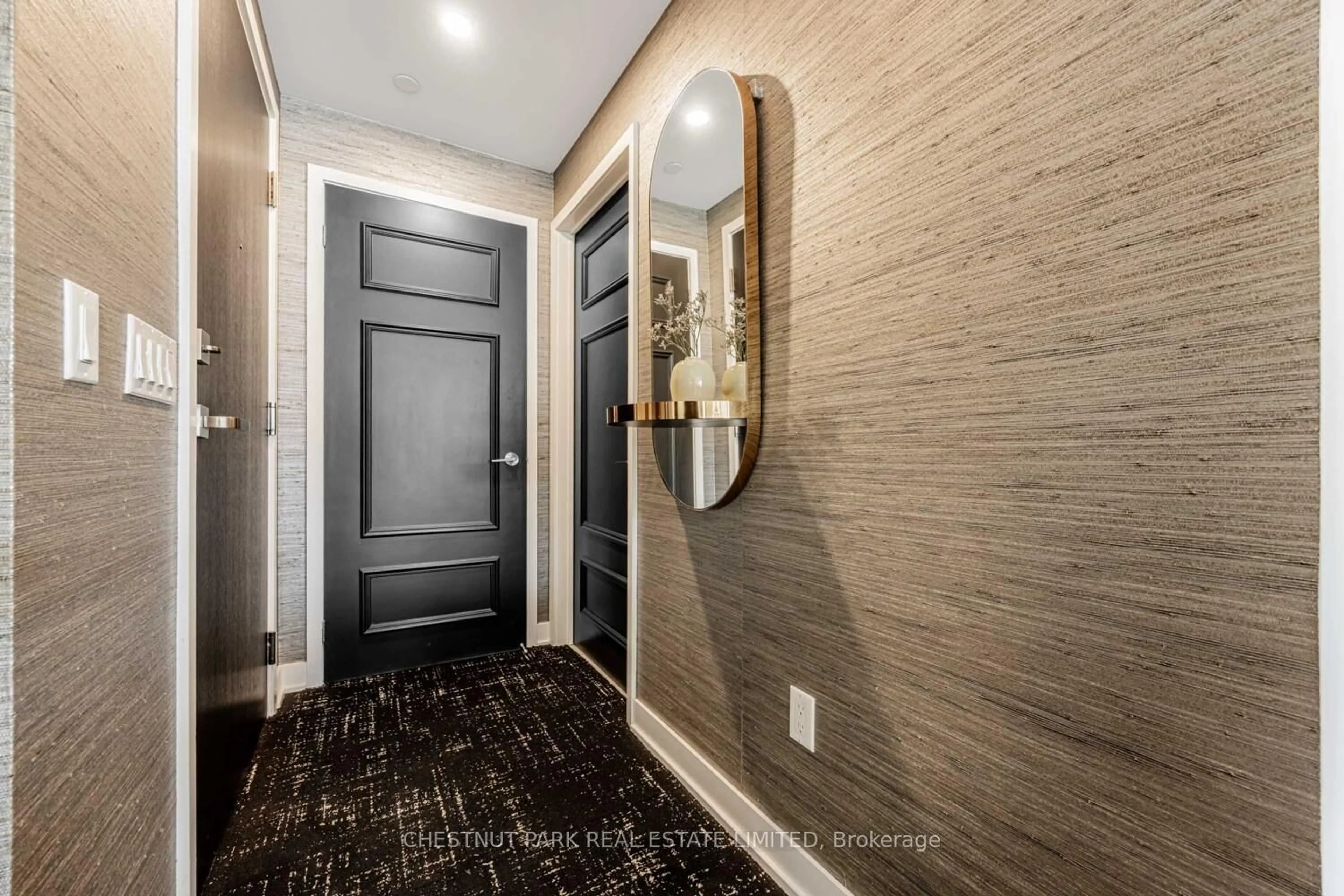 Indoor entryway for 630 Kingston Rd #201, Toronto Ontario M4E 0B7