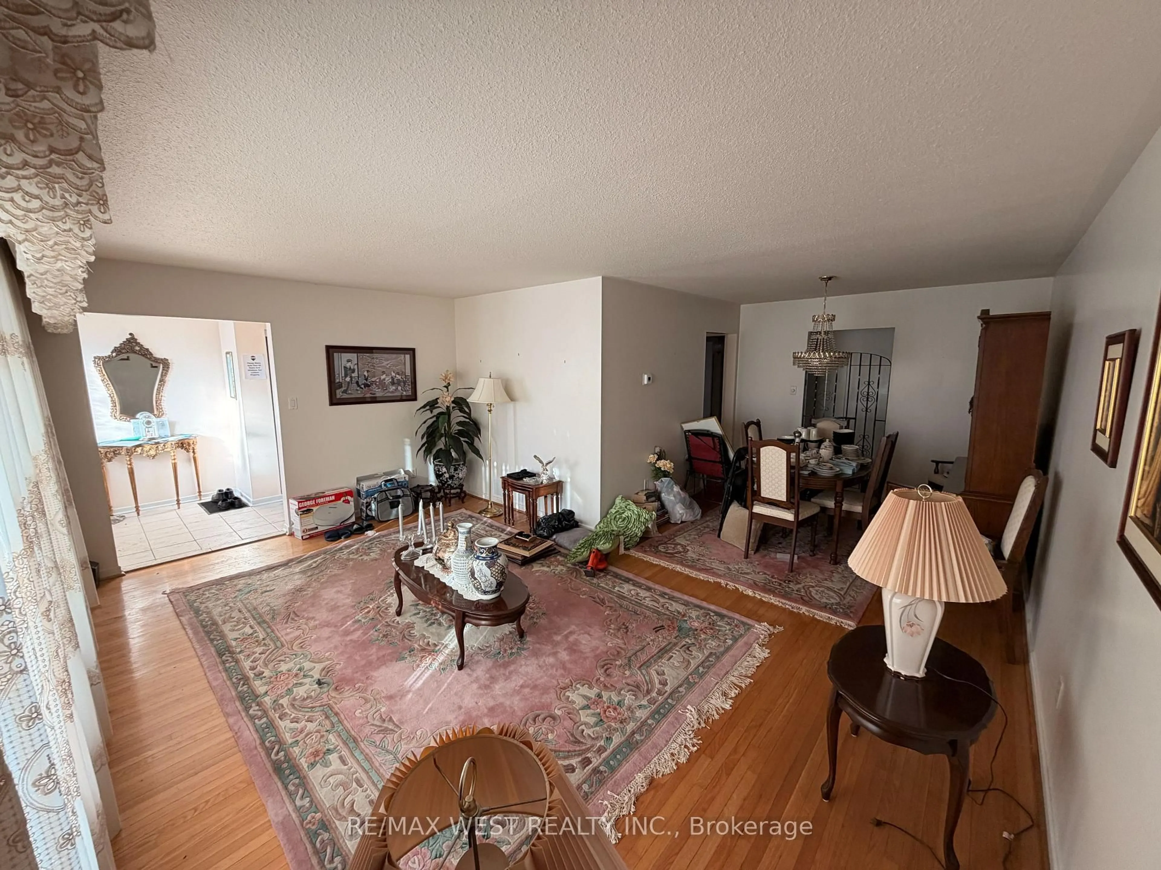 A pic of a room for 67 Highcastle Rd, Toronto Ontario M1E 4N2