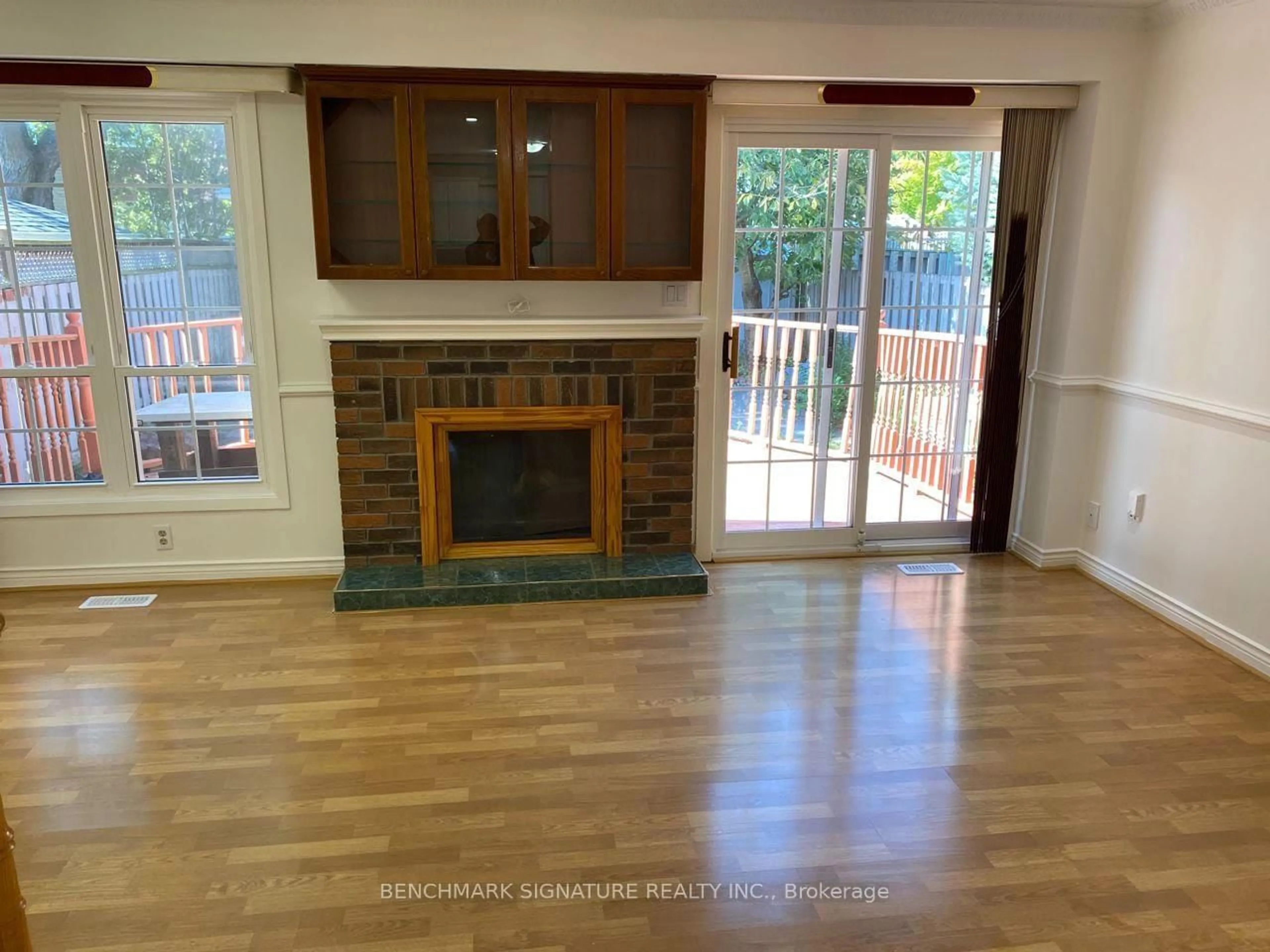 Unknown for 43 James Park Sq, Toronto Ontario M1V 2E7