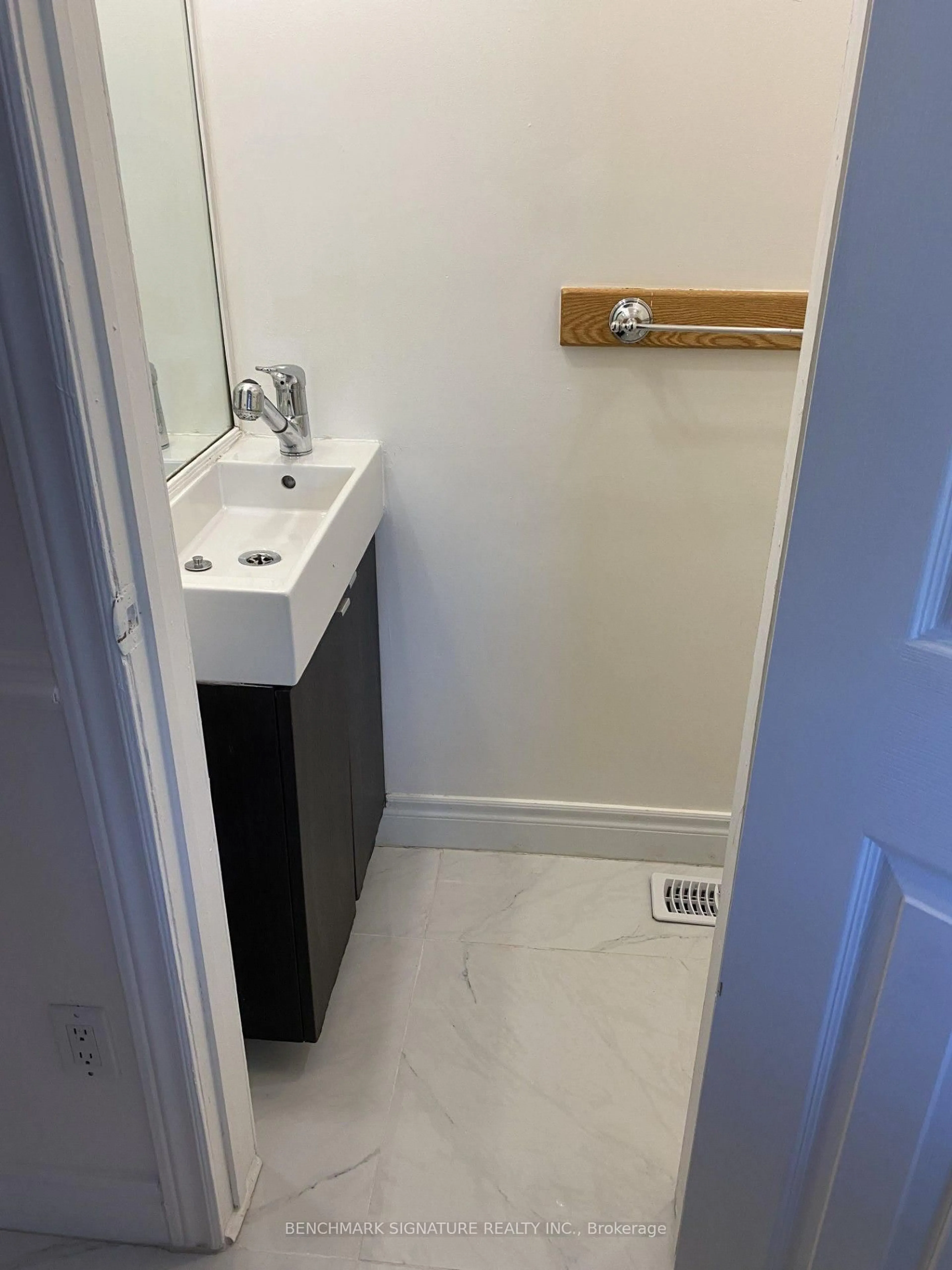 A pic of a room for 43 James Park Sq, Toronto Ontario M1V 2E7