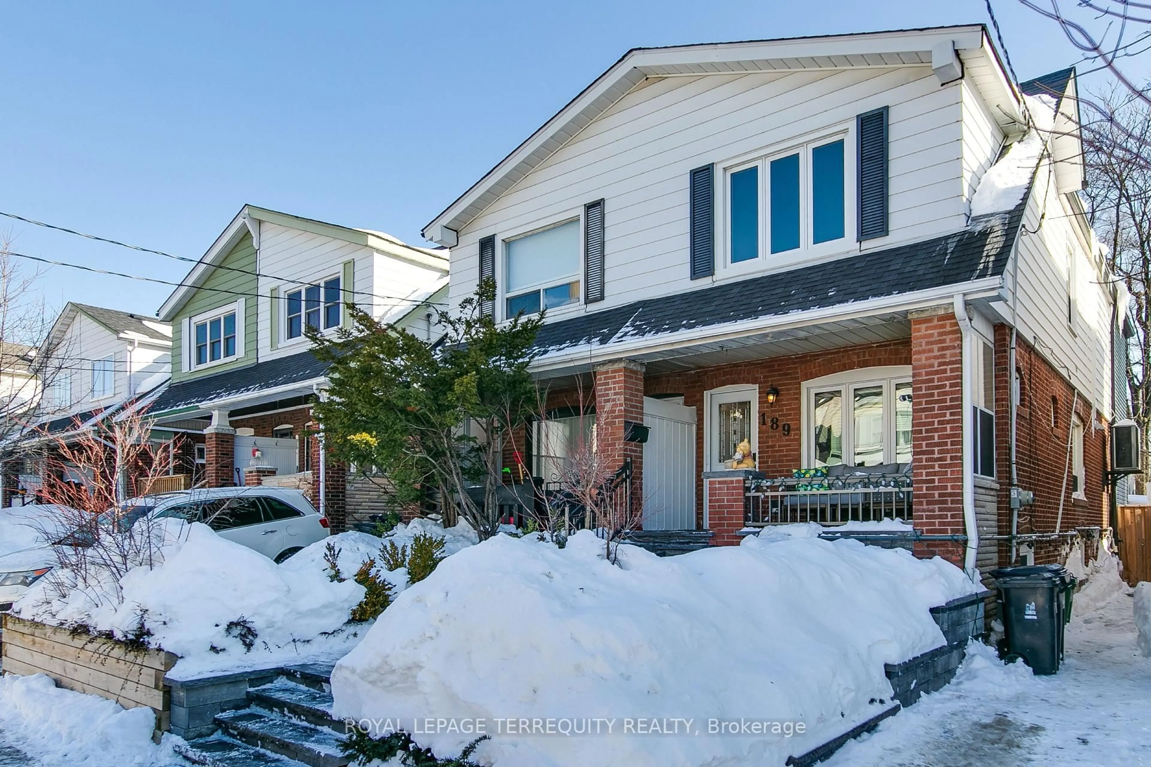 Home with brick exterior material, street for 189 Queensdale Ave, Toronto Ontario M4C 2B1