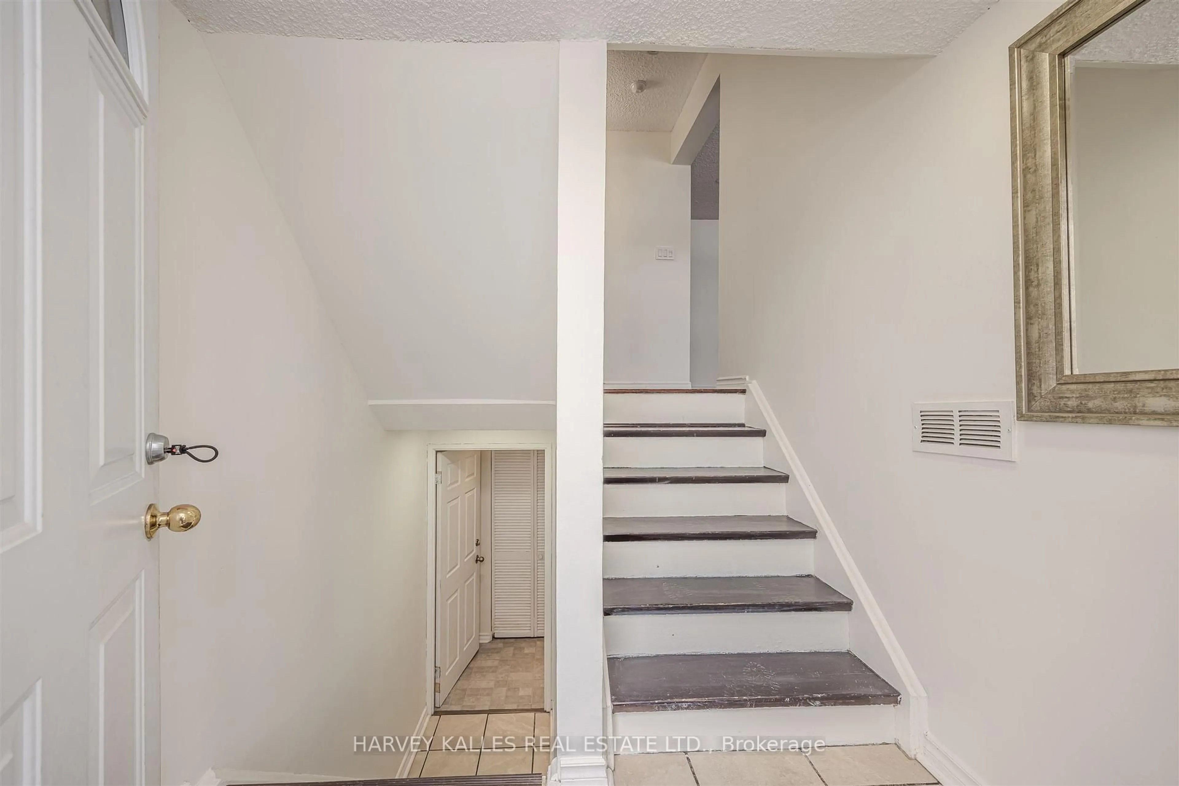Stairs for 321 Blackthorn St #82, Oshawa Ontario L1K 1L3