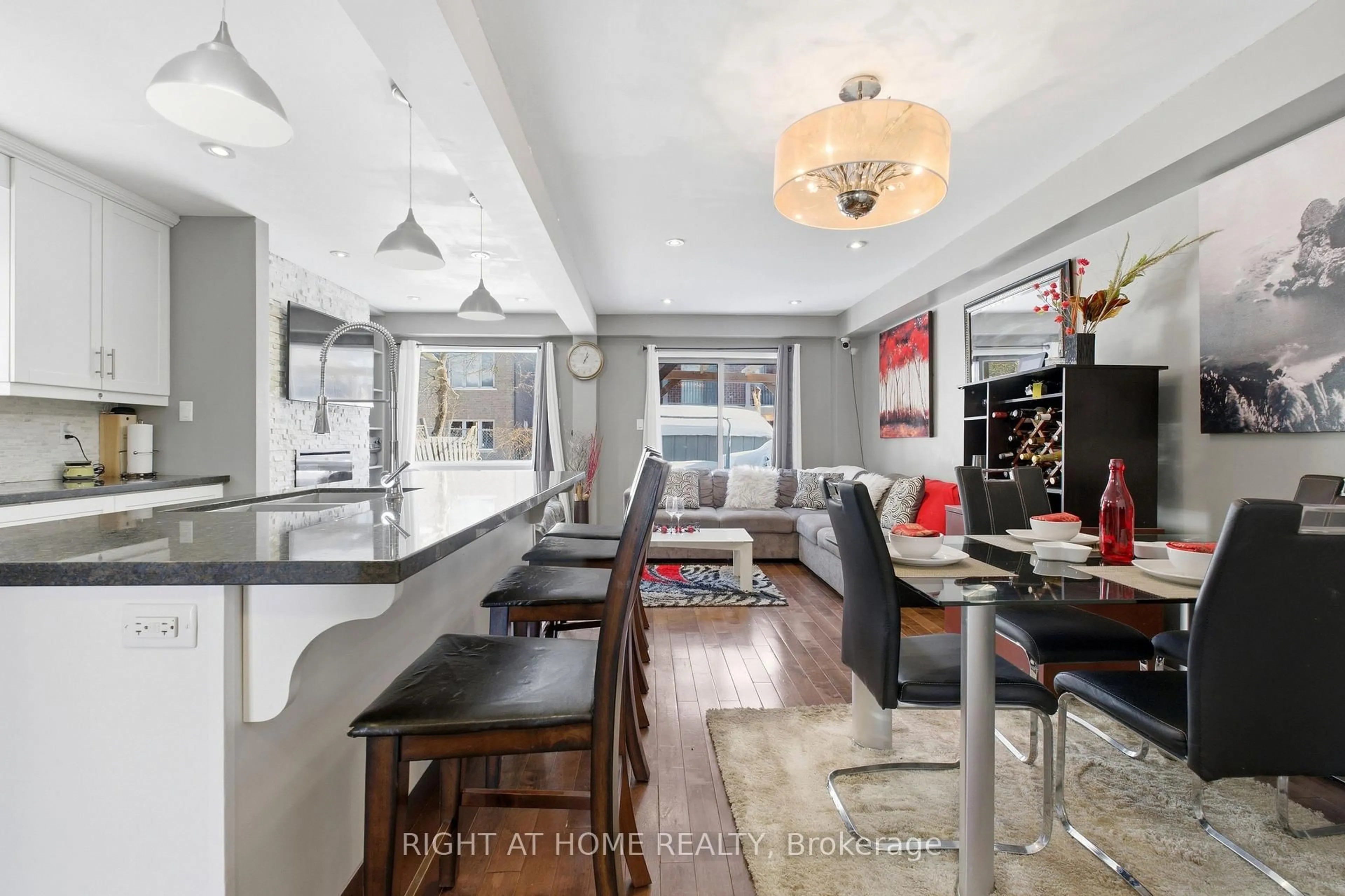 Open concept kitchen, ceramic/tile floor for 2225 Wildwood Cres, Pickering Ontario L1X 2R6