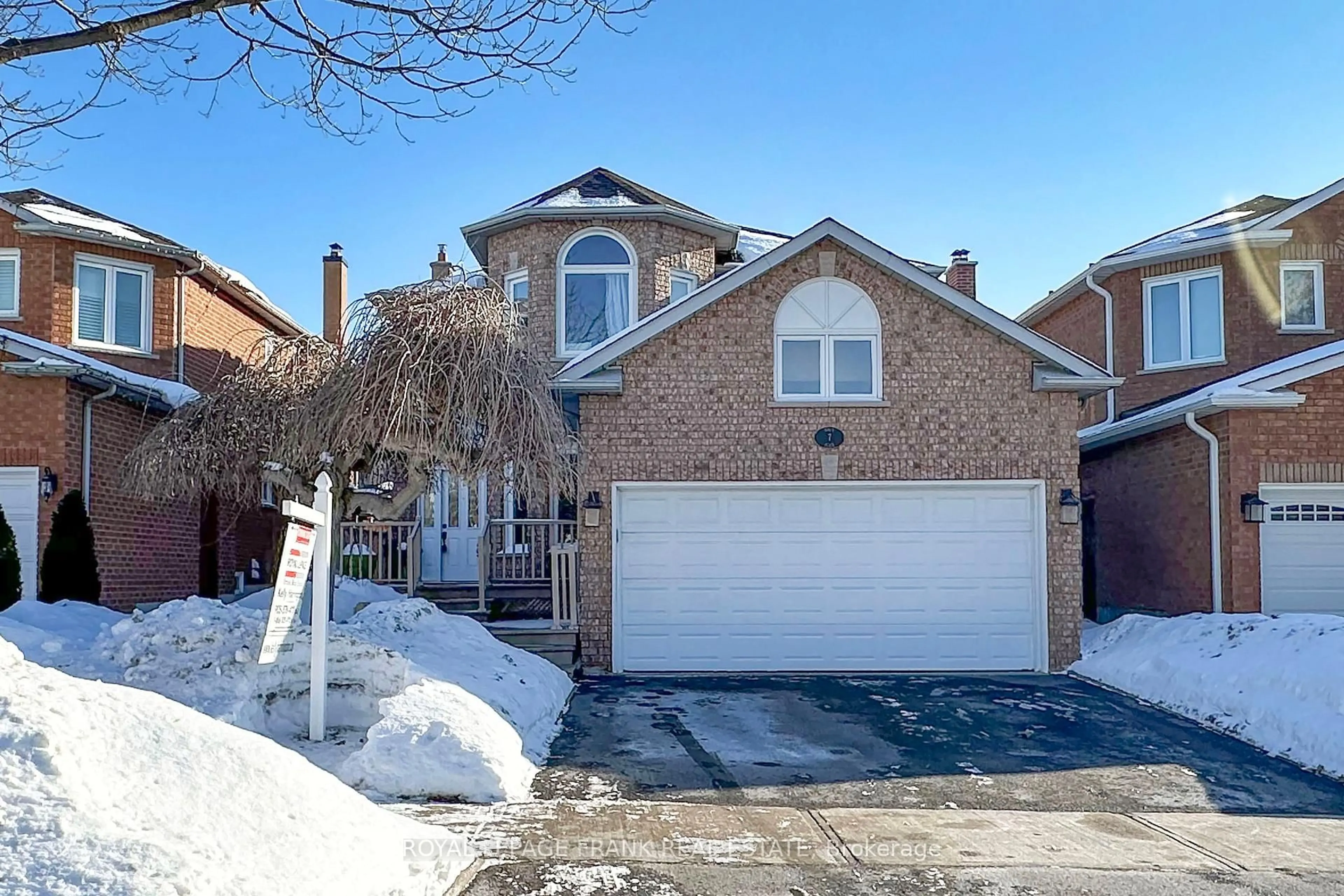 Home with brick exterior material, street for 7 Winterberry Dr, Whitby Ontario L1R 1Z2