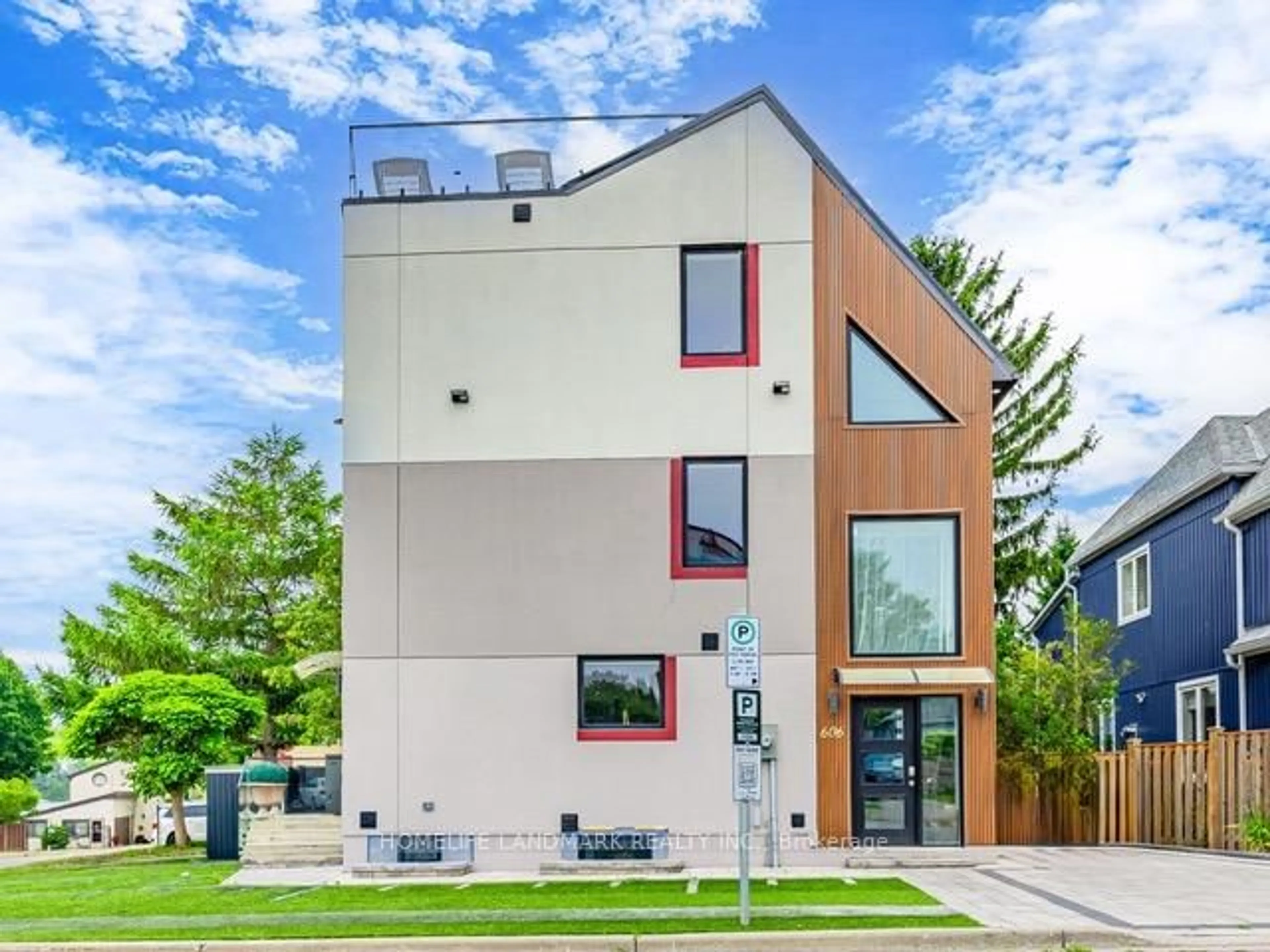 Home with brick exterior material, street for 606 Annland St, Pickering Ontario L1W 1A7