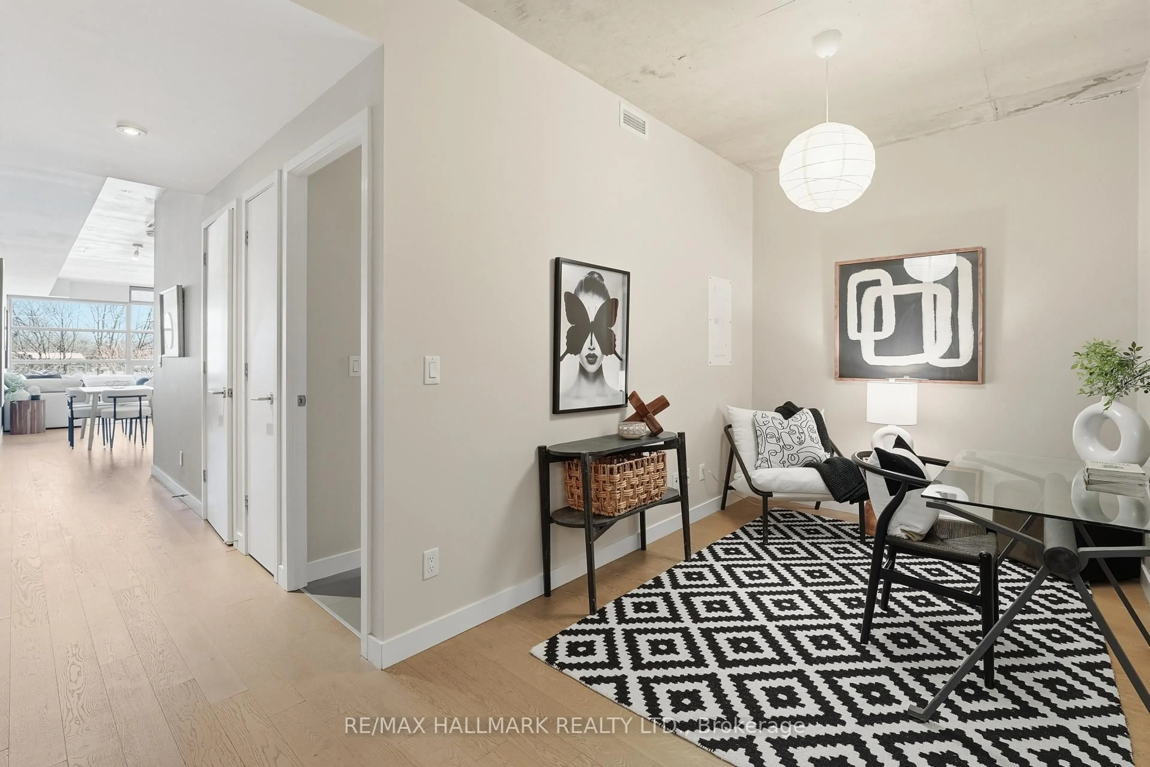 Indoor entryway for 90 Broadview Ave #305, Toronto Ontario M4M 0A7