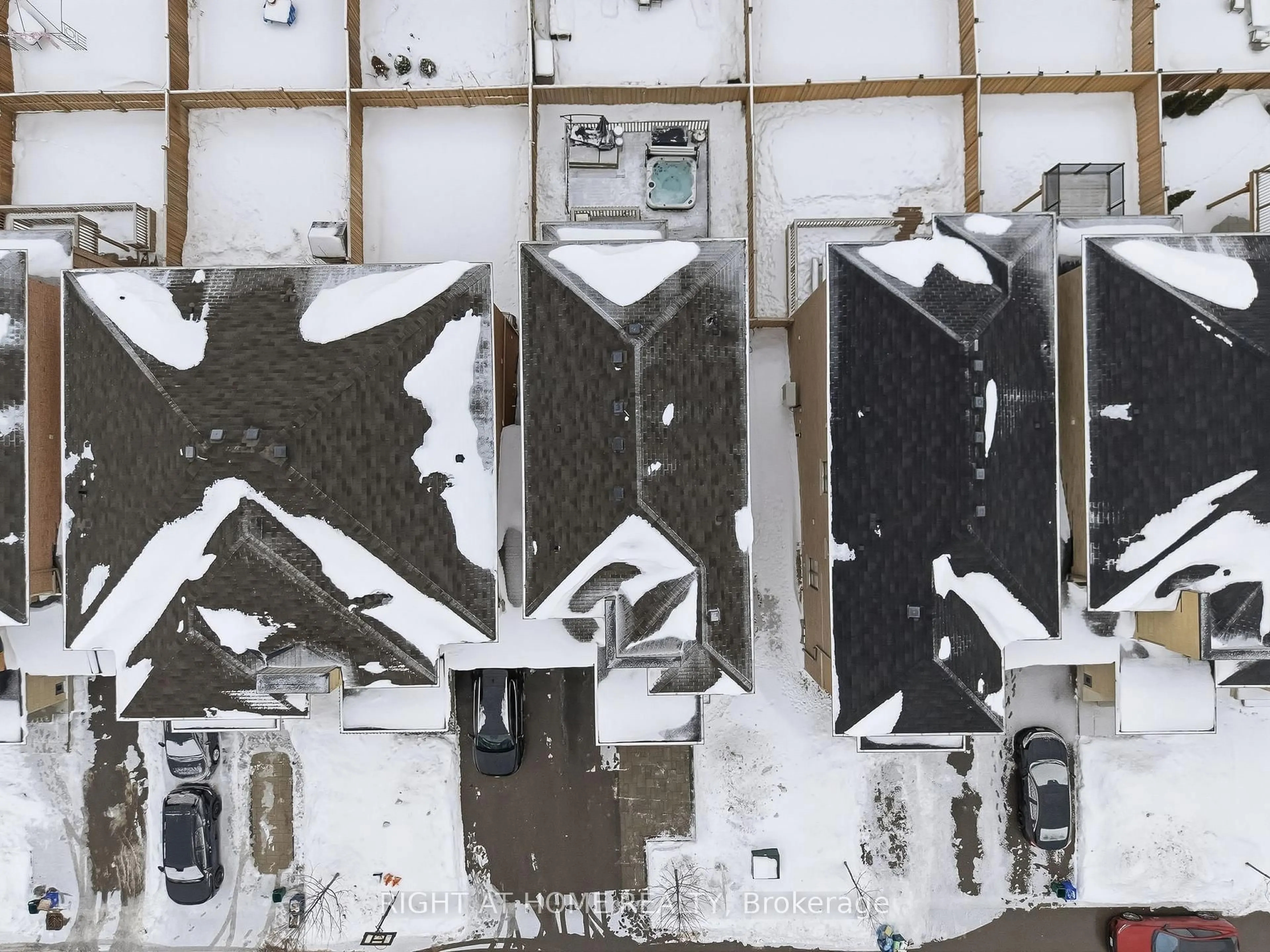 Unknown for 87 Barrister Ave, Whitby Ontario L1R 0N3