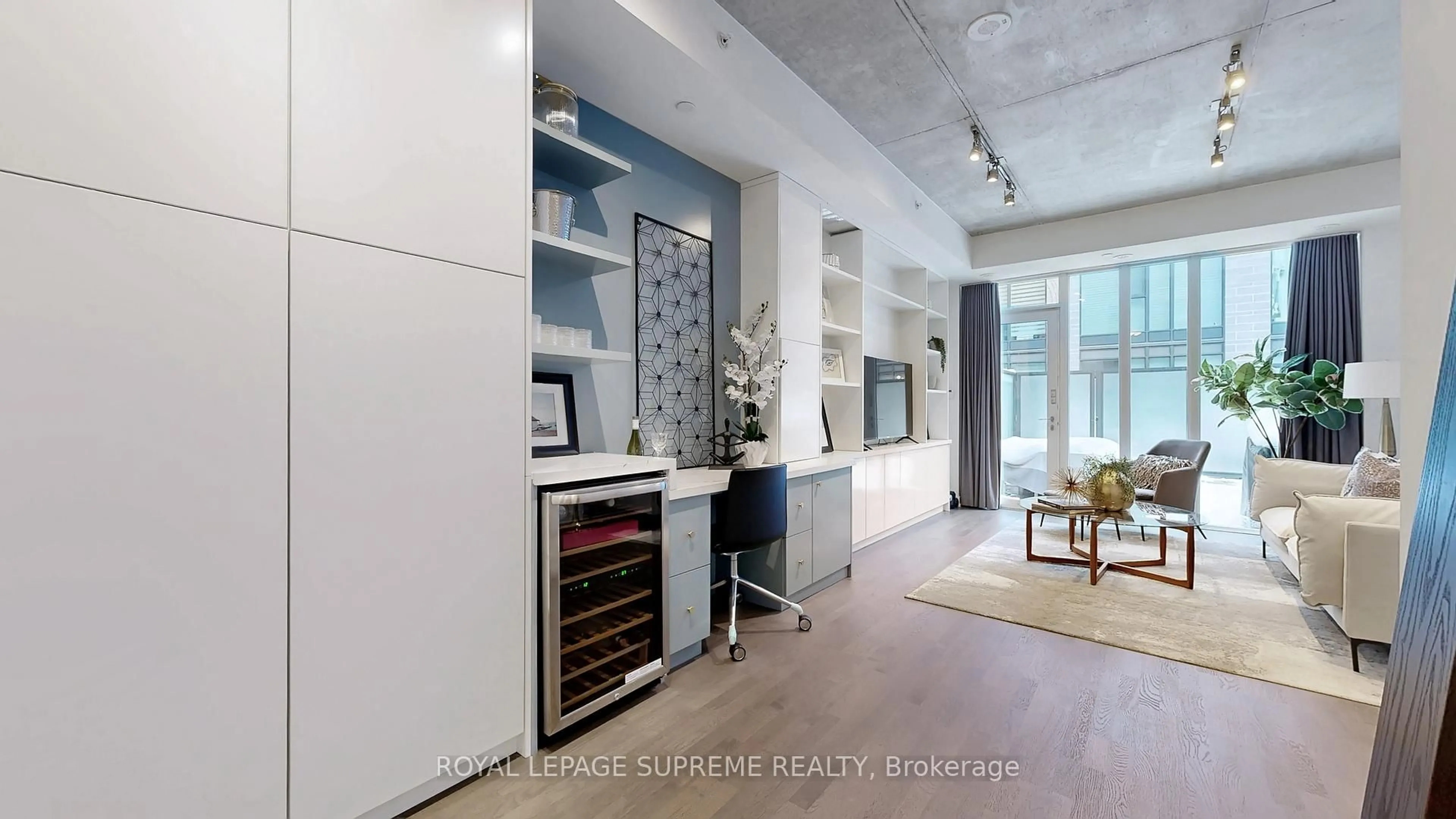 Unknown for 1246 Dundas St, Toronto Ontario M4M 1S3