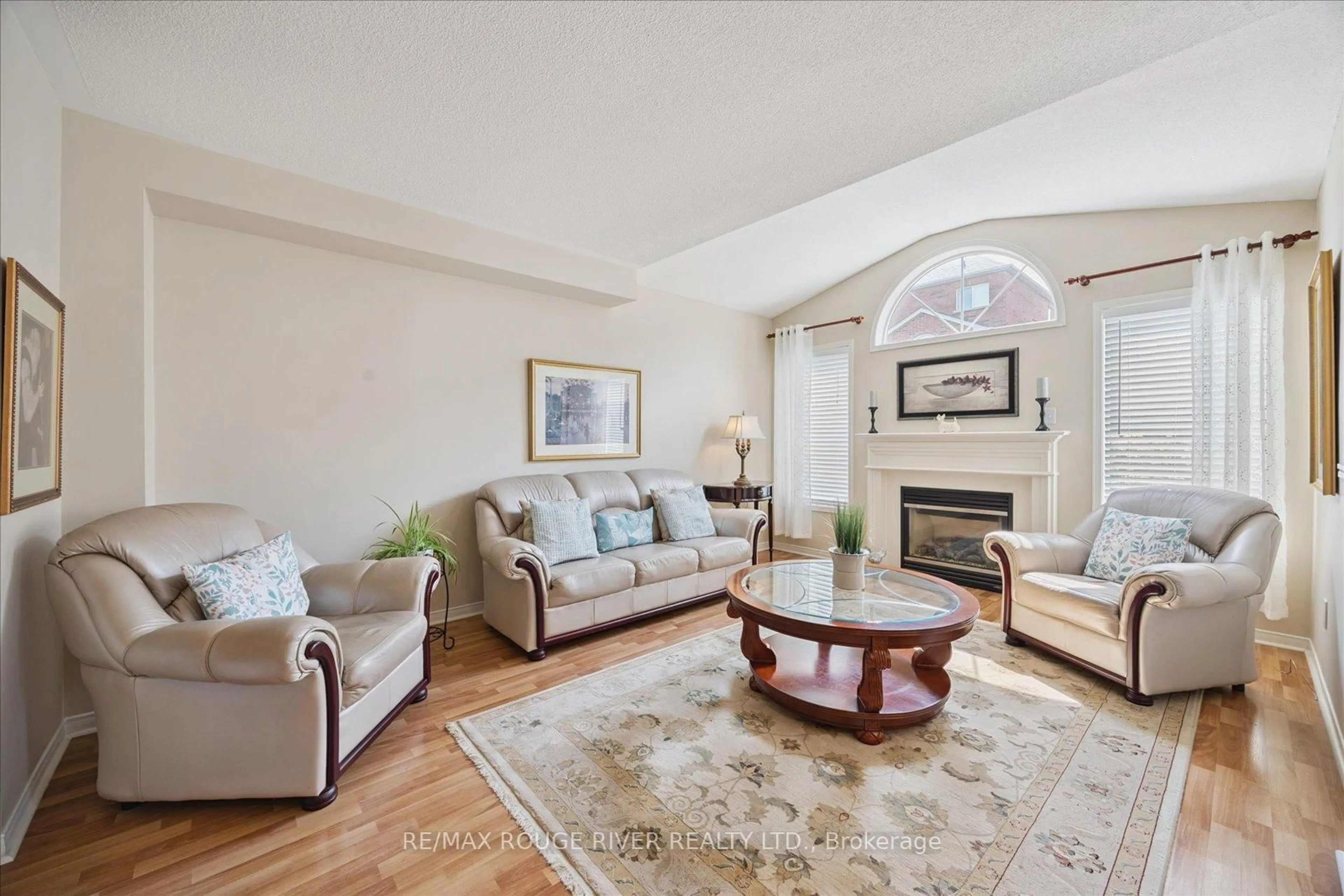 Living room with furniture, unknown for 81 Vanguard Dr, Whitby Ontario L1M 2P1