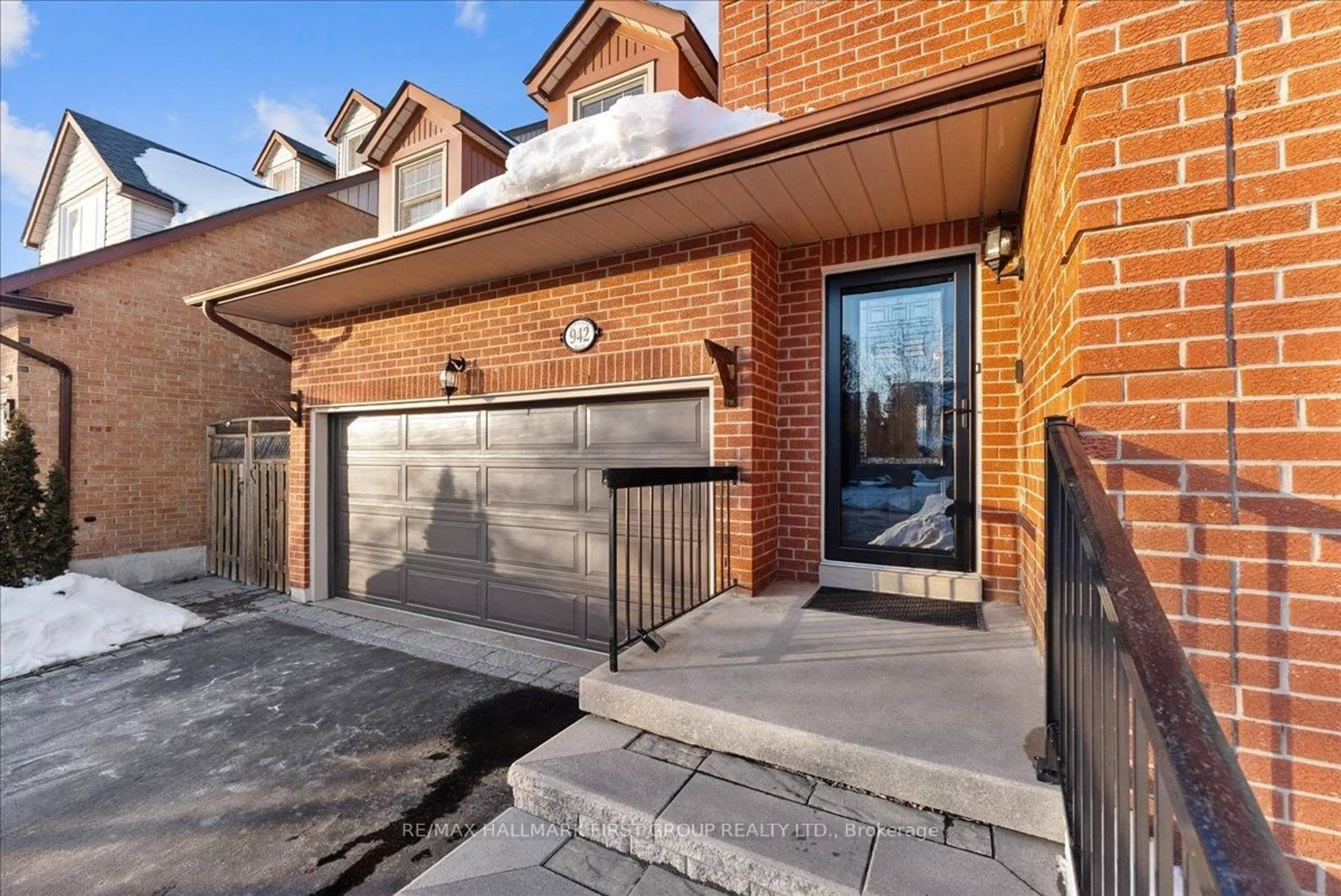 Home with brick exterior material, street for 942 Glenanna Rd, Pickering Ontario L1V 5E5